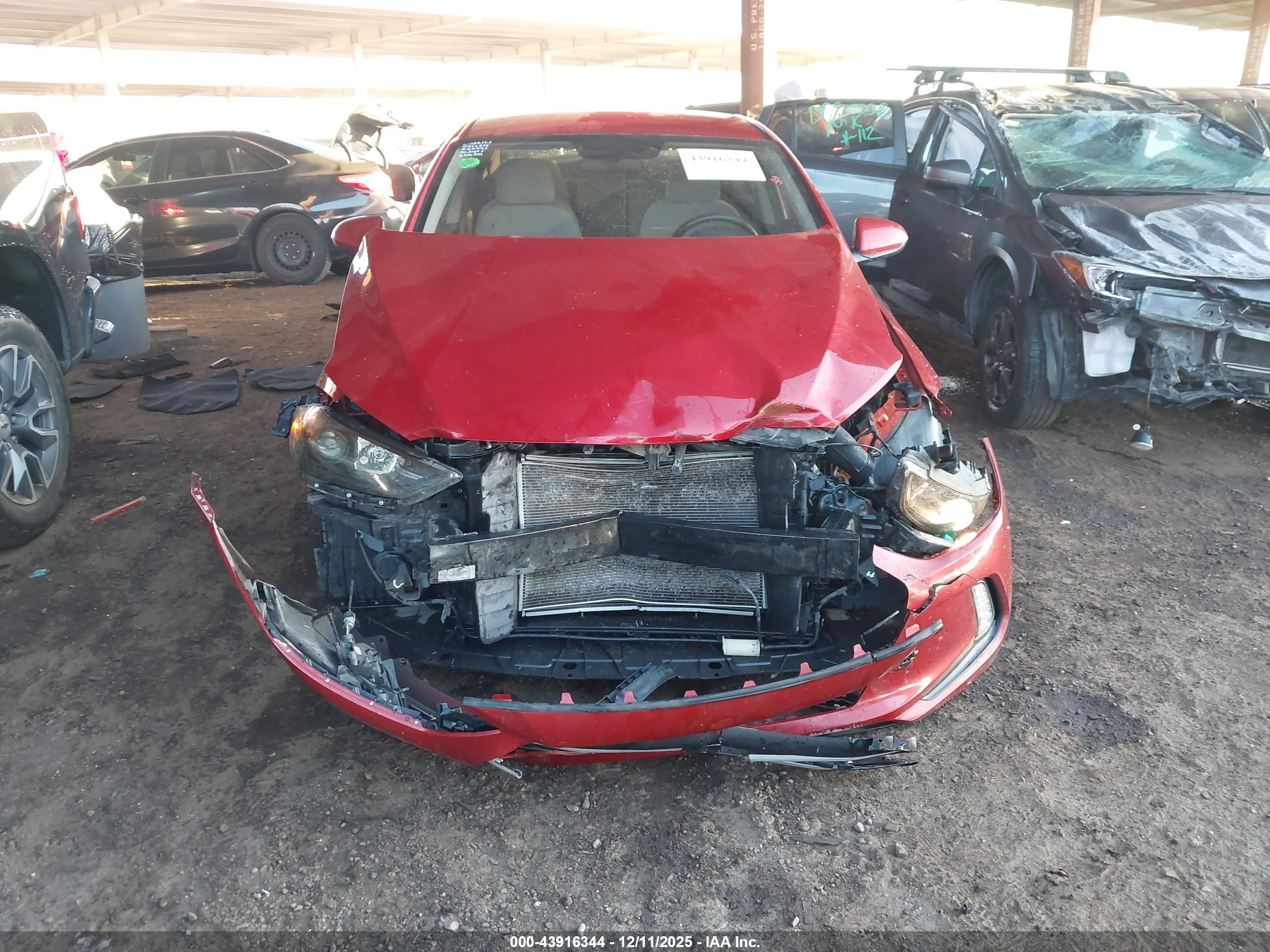 HYUNDAI ELANTRA image 6