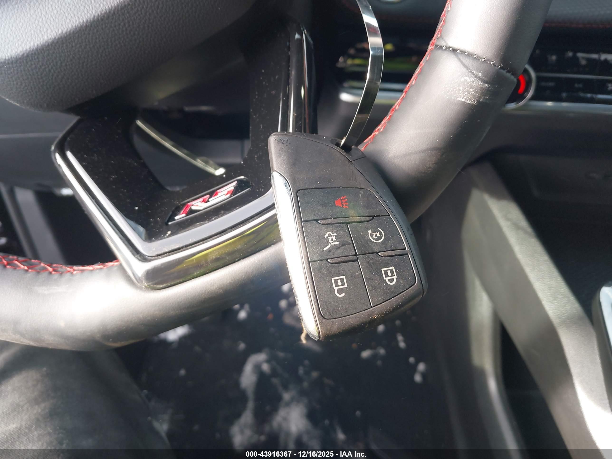 CHEVROLET EQUINOX image 11