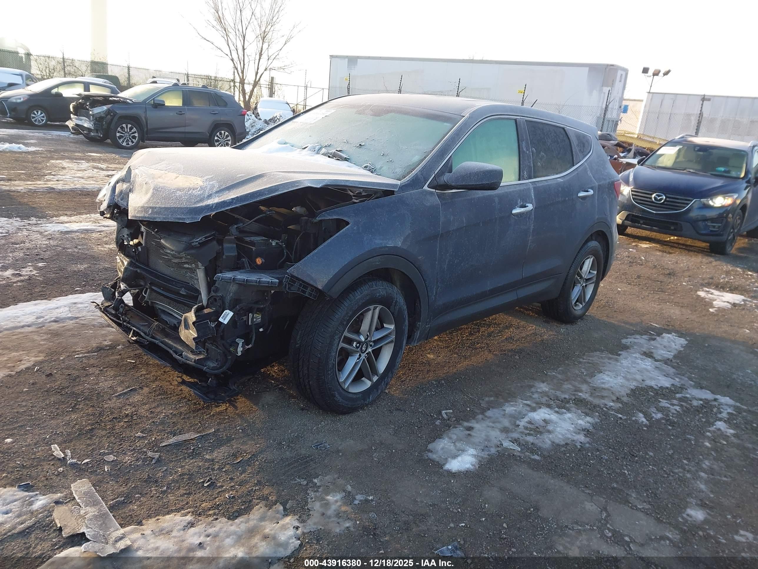 HYUNDAI SANTA image 2