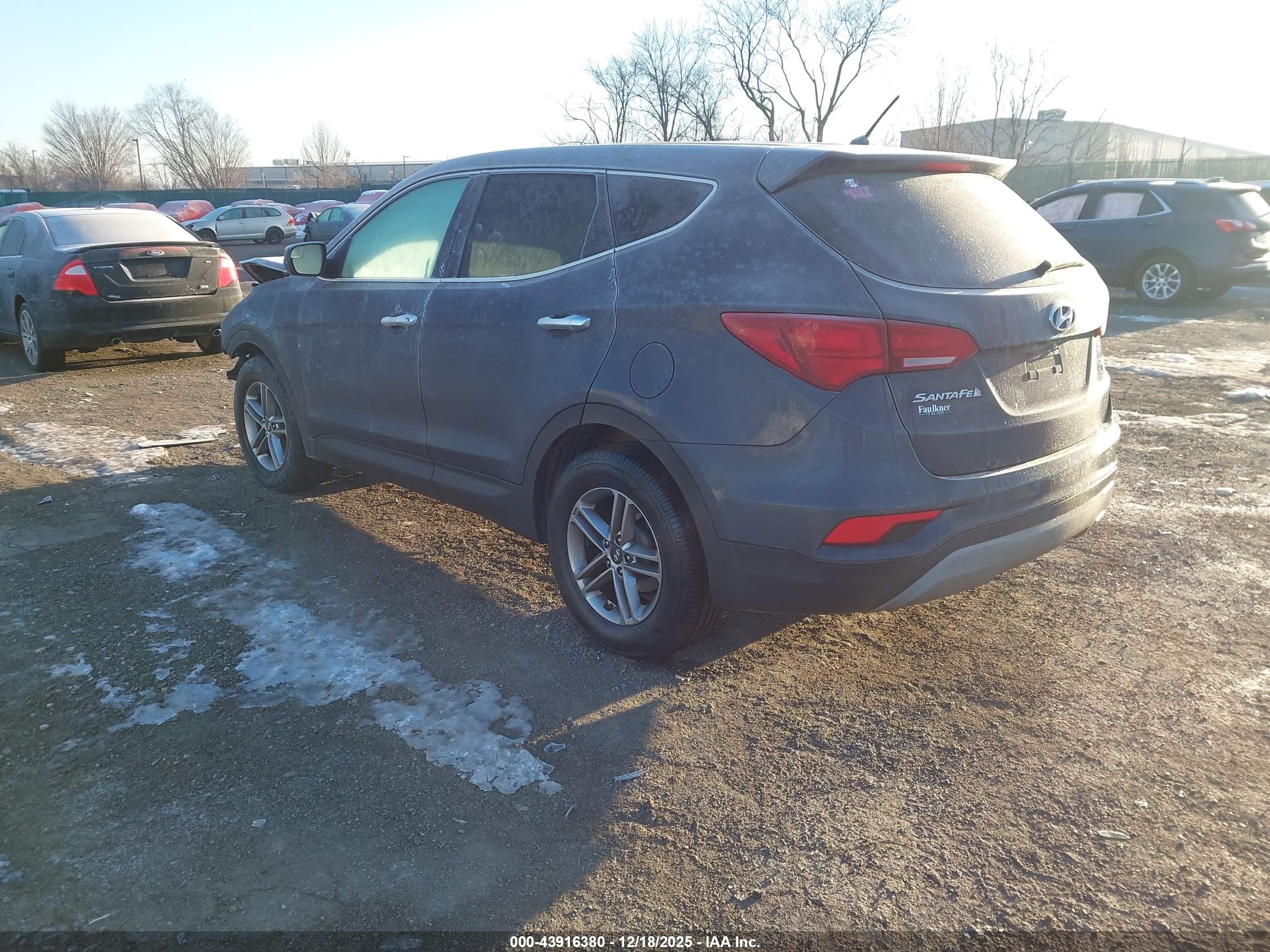 HYUNDAI SANTA image 3