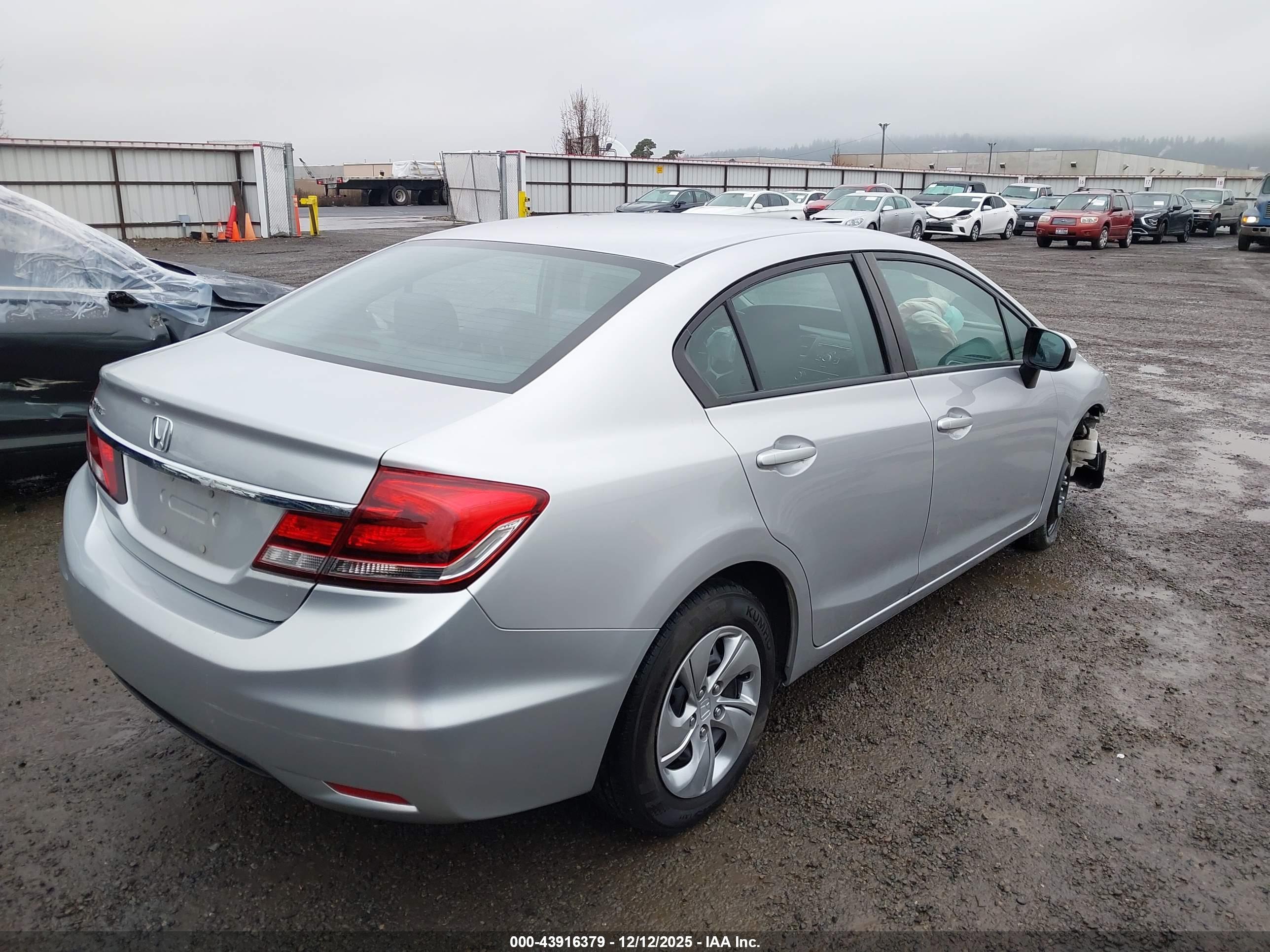 HONDA CIVIC image 4