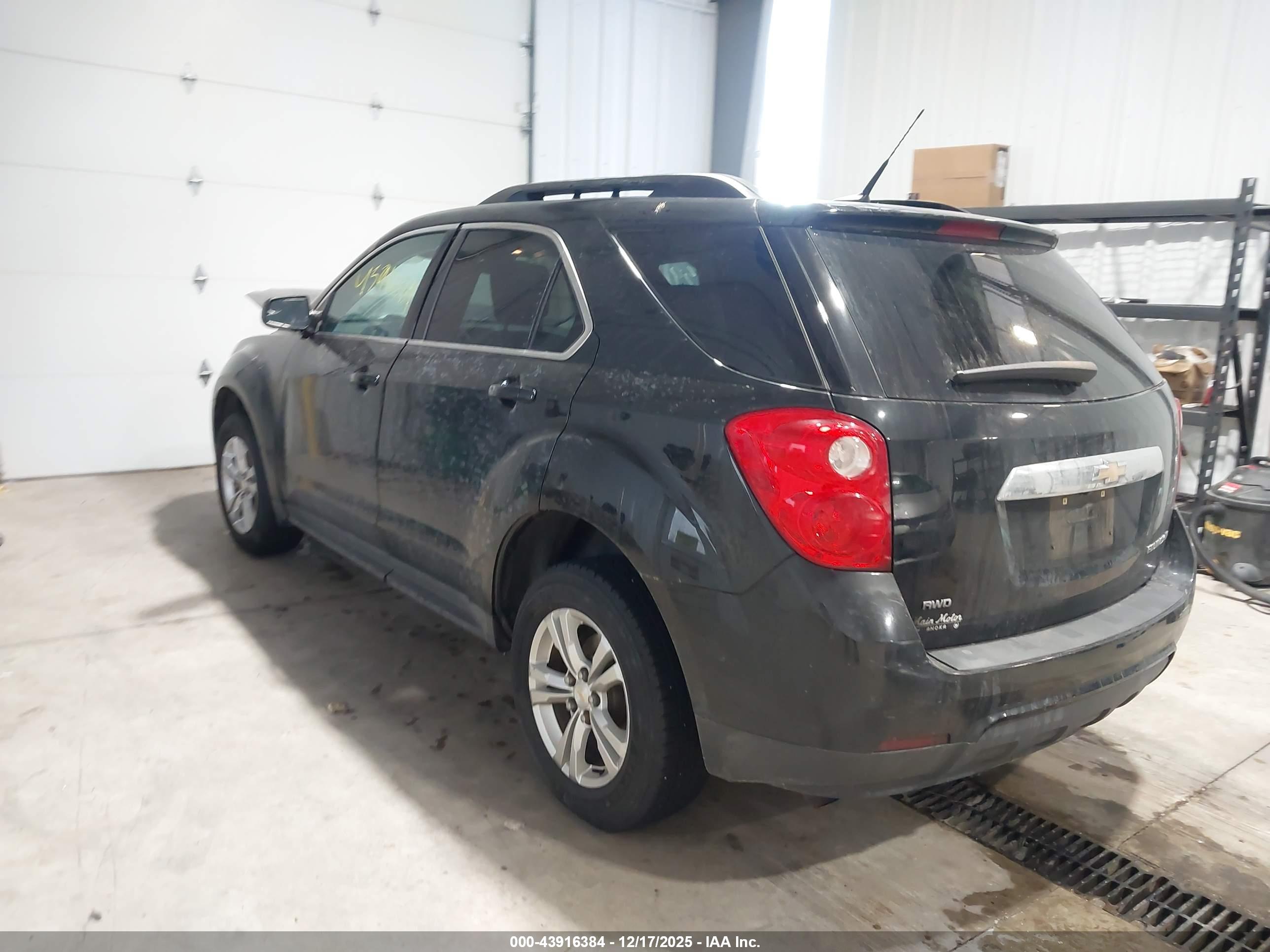 CHEVROLET EQUINOX image 3