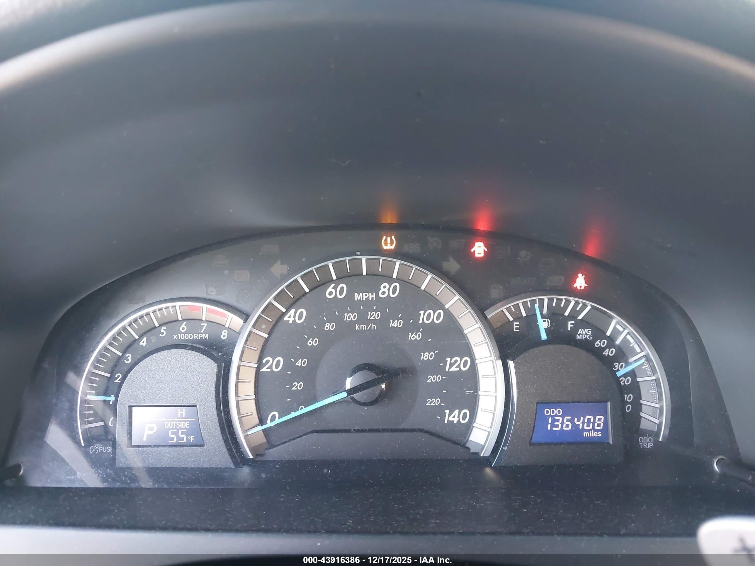 TOYOTA CAMRY image 7