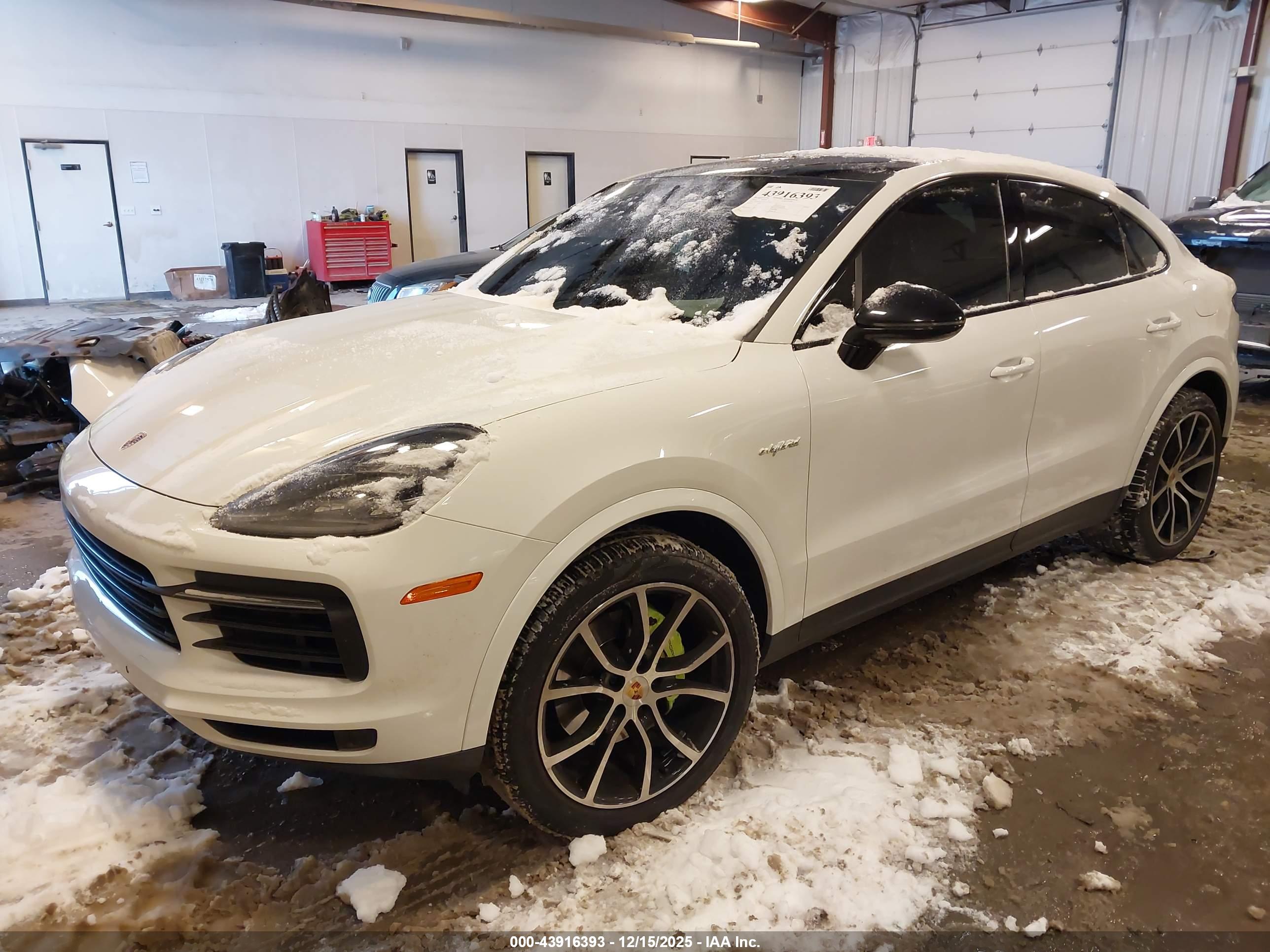 PORSCHE CAYENNE image 2