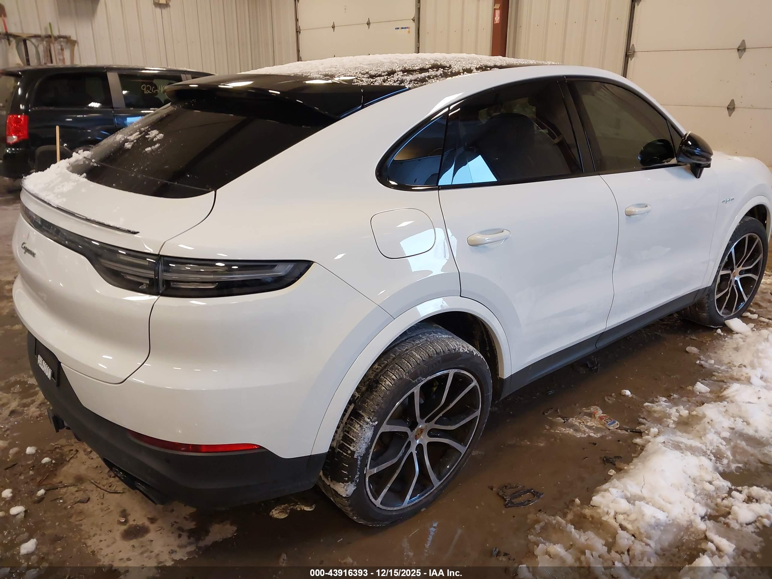 PORSCHE CAYENNE image 4