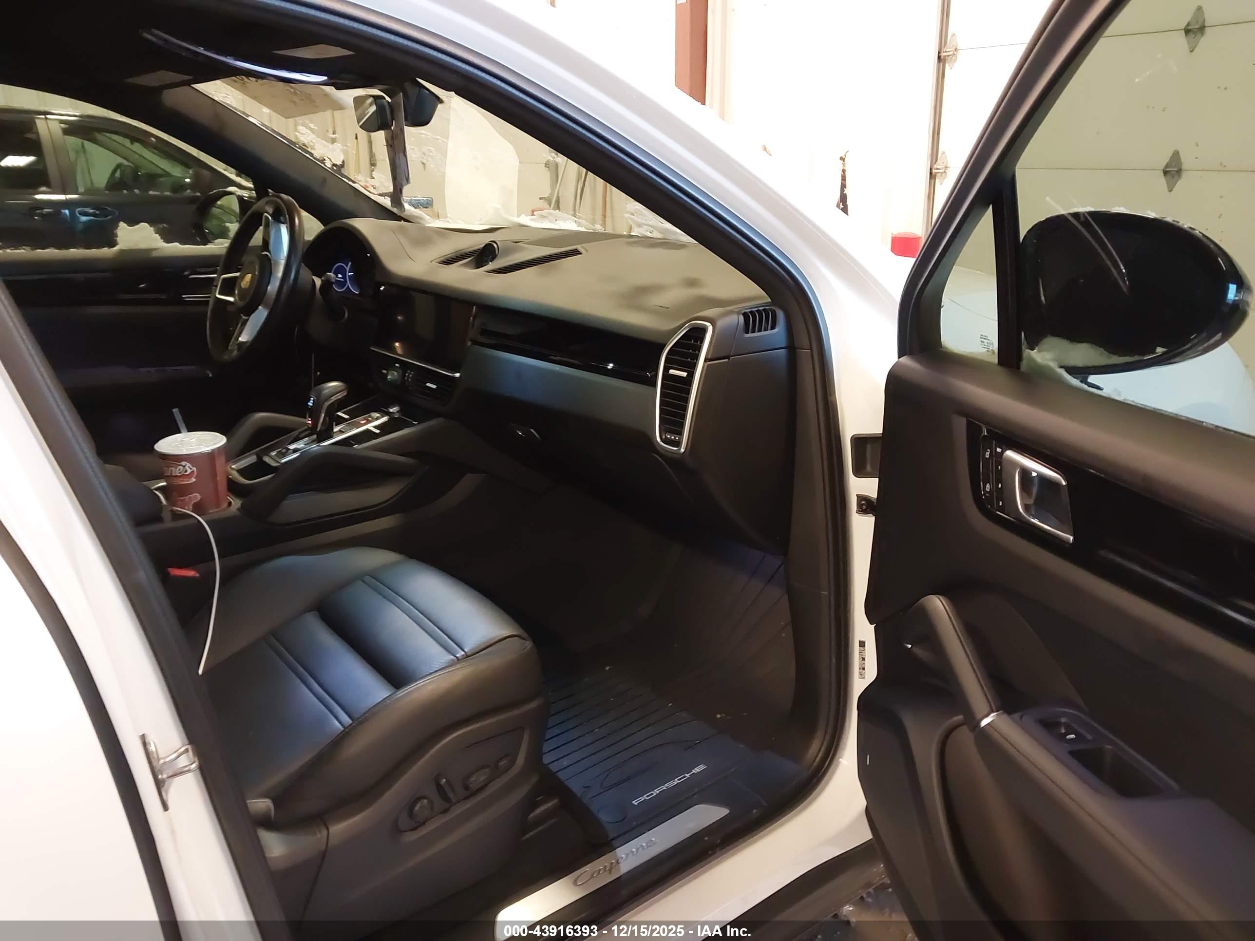 PORSCHE CAYENNE image 5