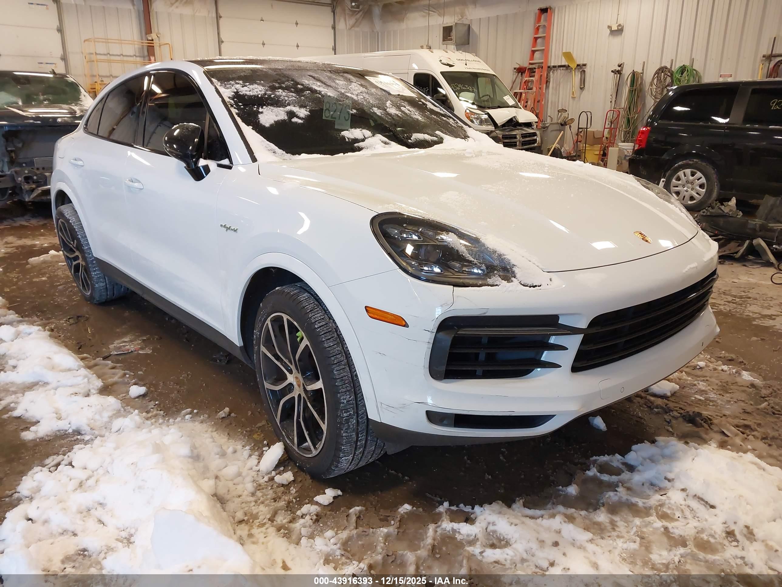 PORSCHE CAYENNE image 6