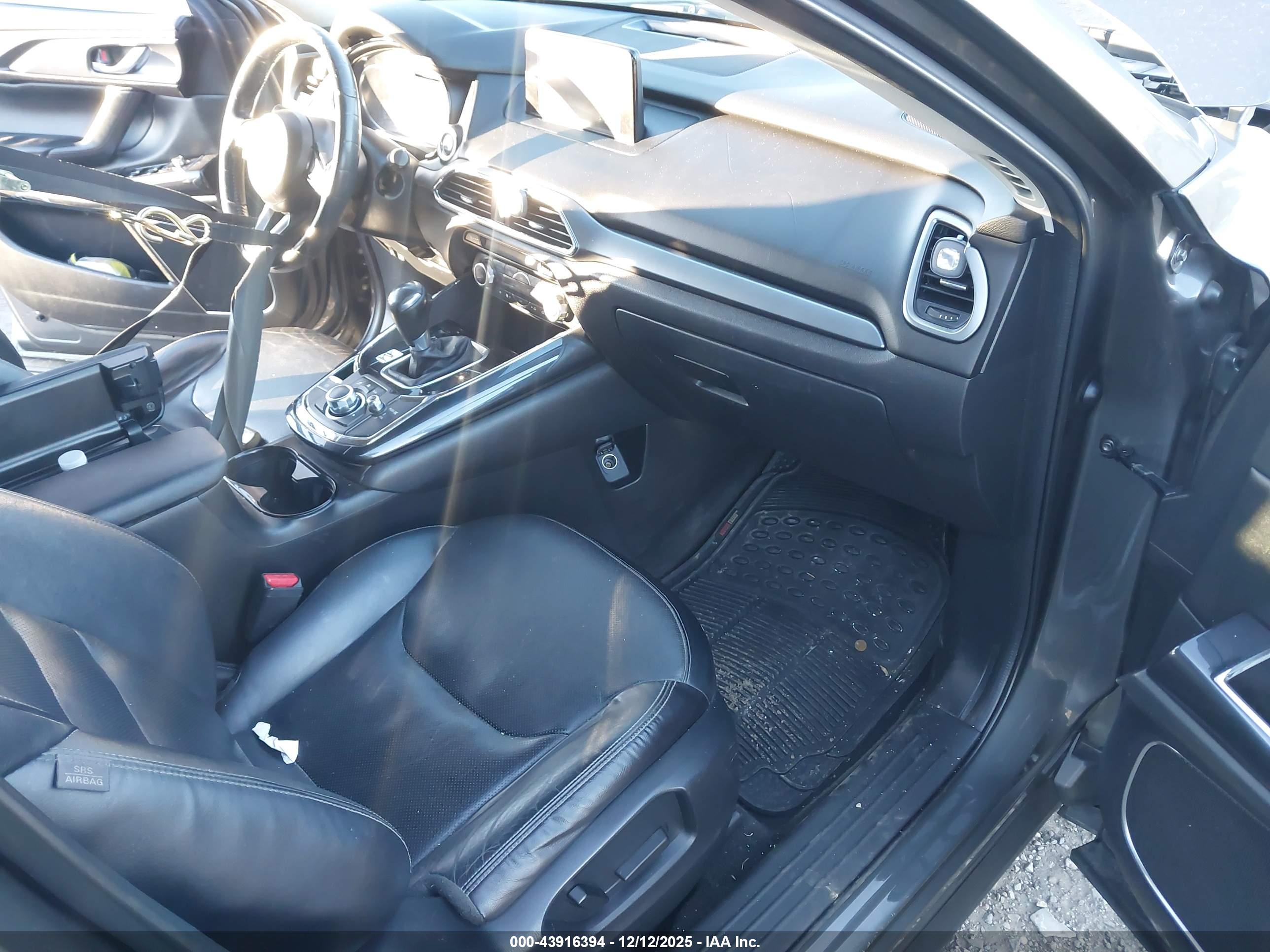 MAZDA CX-9 image 5