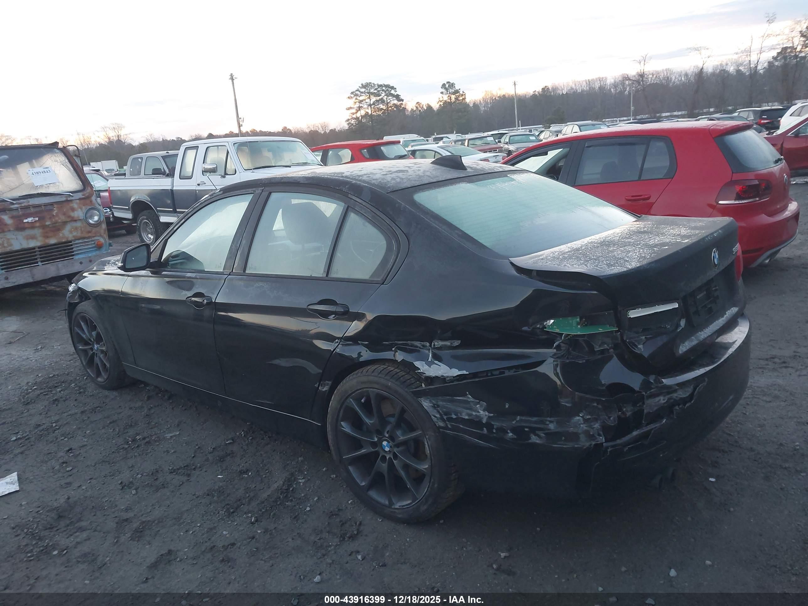 BMW 328I image 3