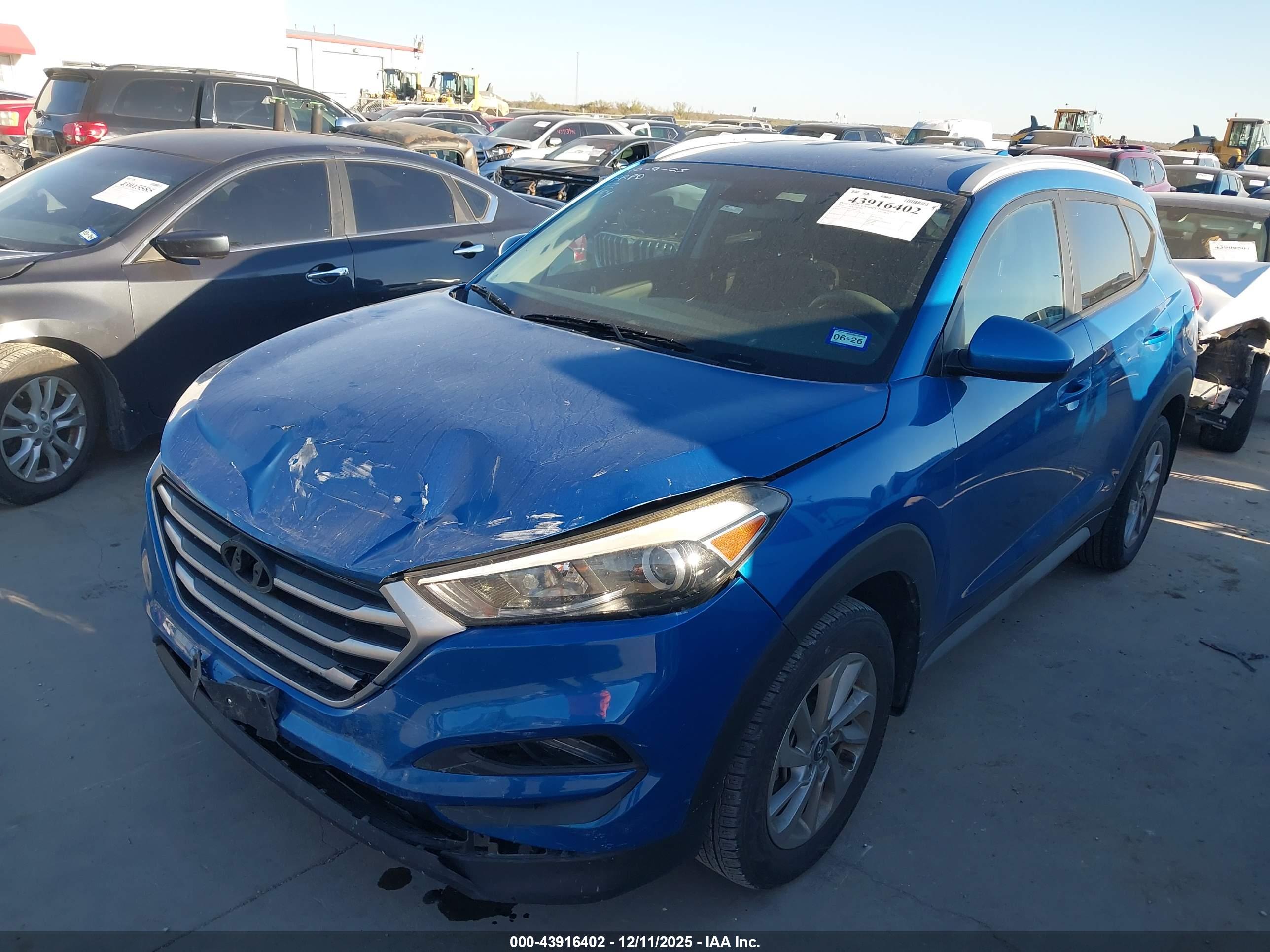 HYUNDAI TUCSON image 2