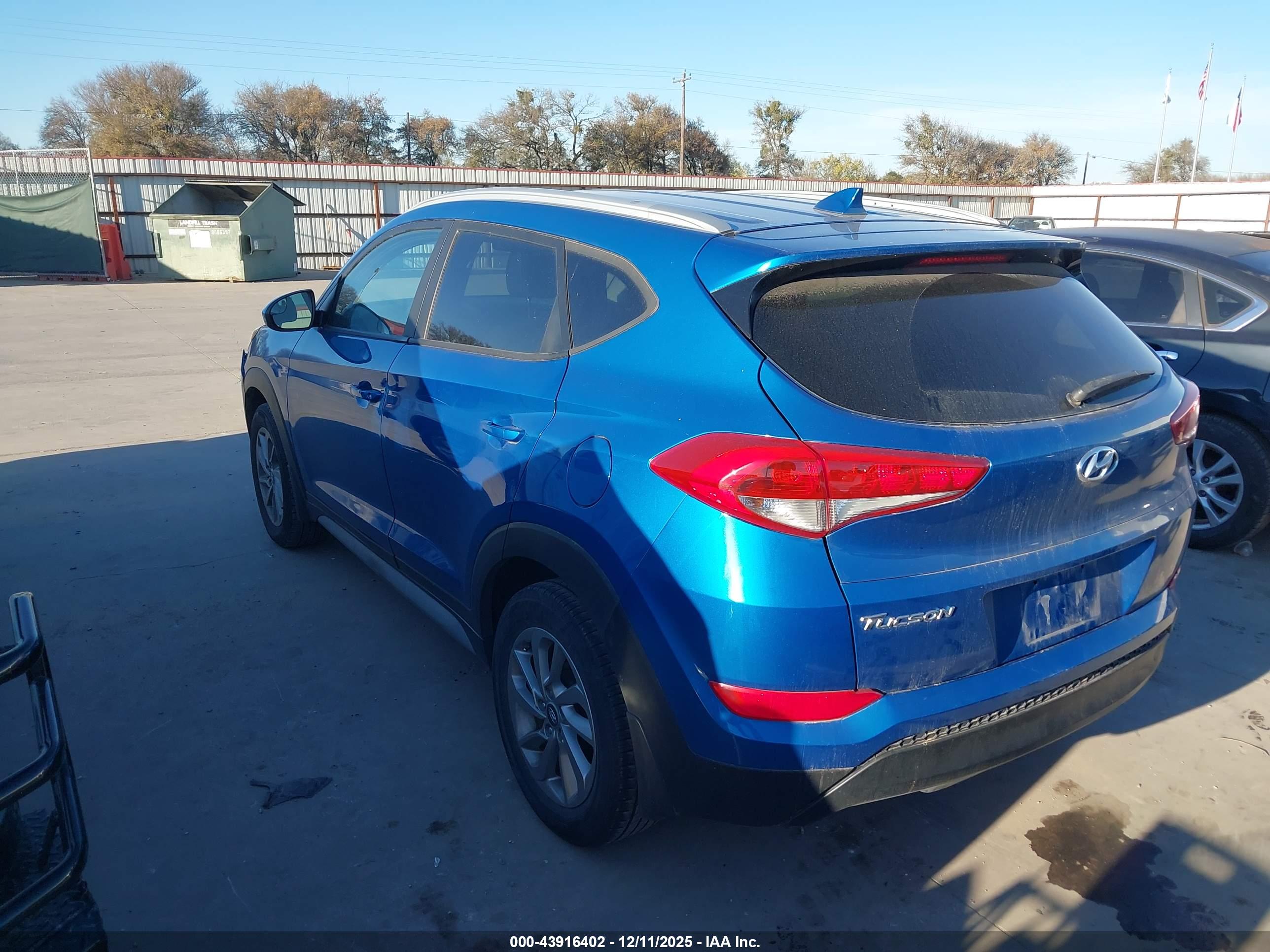 HYUNDAI TUCSON image 3