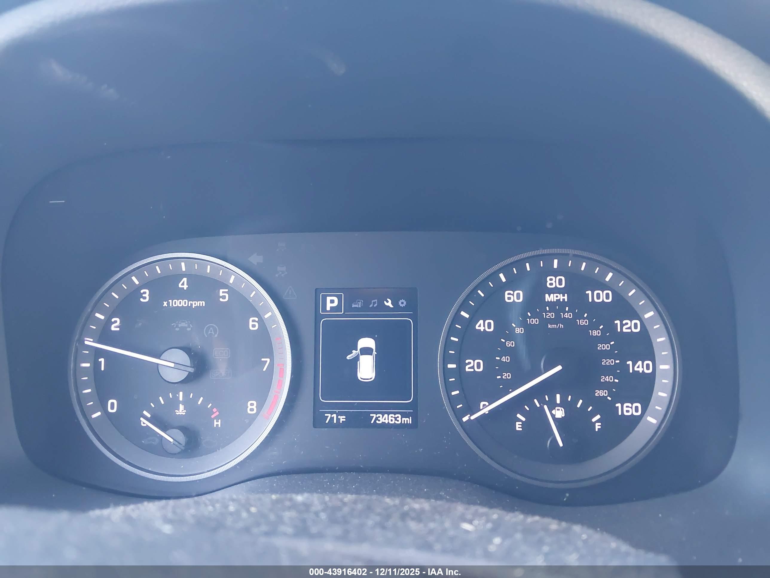 HYUNDAI TUCSON image 7