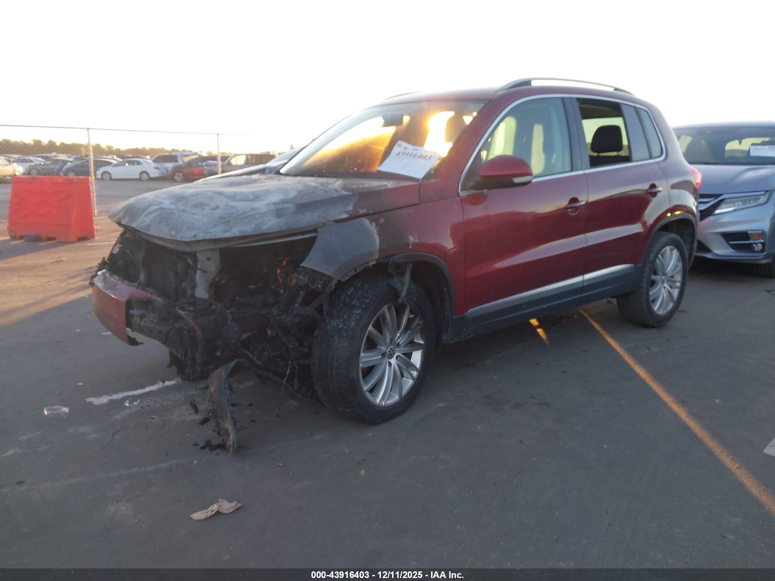 VOLKSWAGEN TIGUAN image 2
