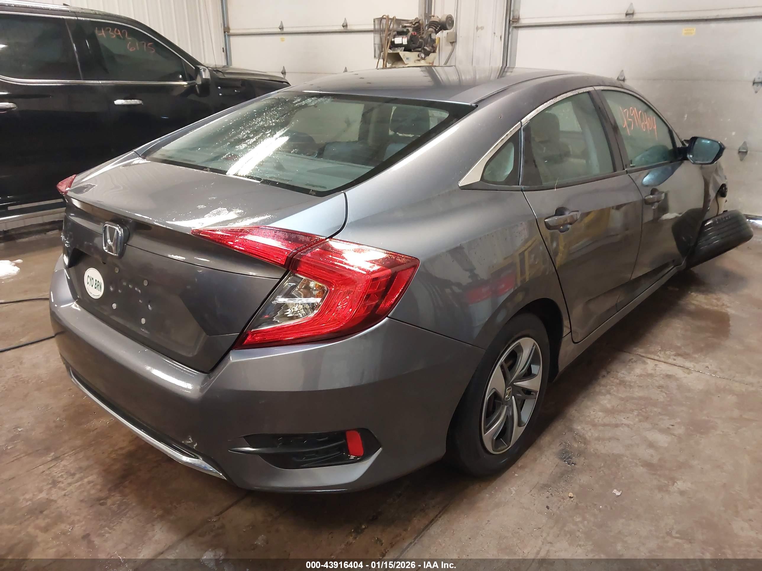 HONDA CIVIC image 4