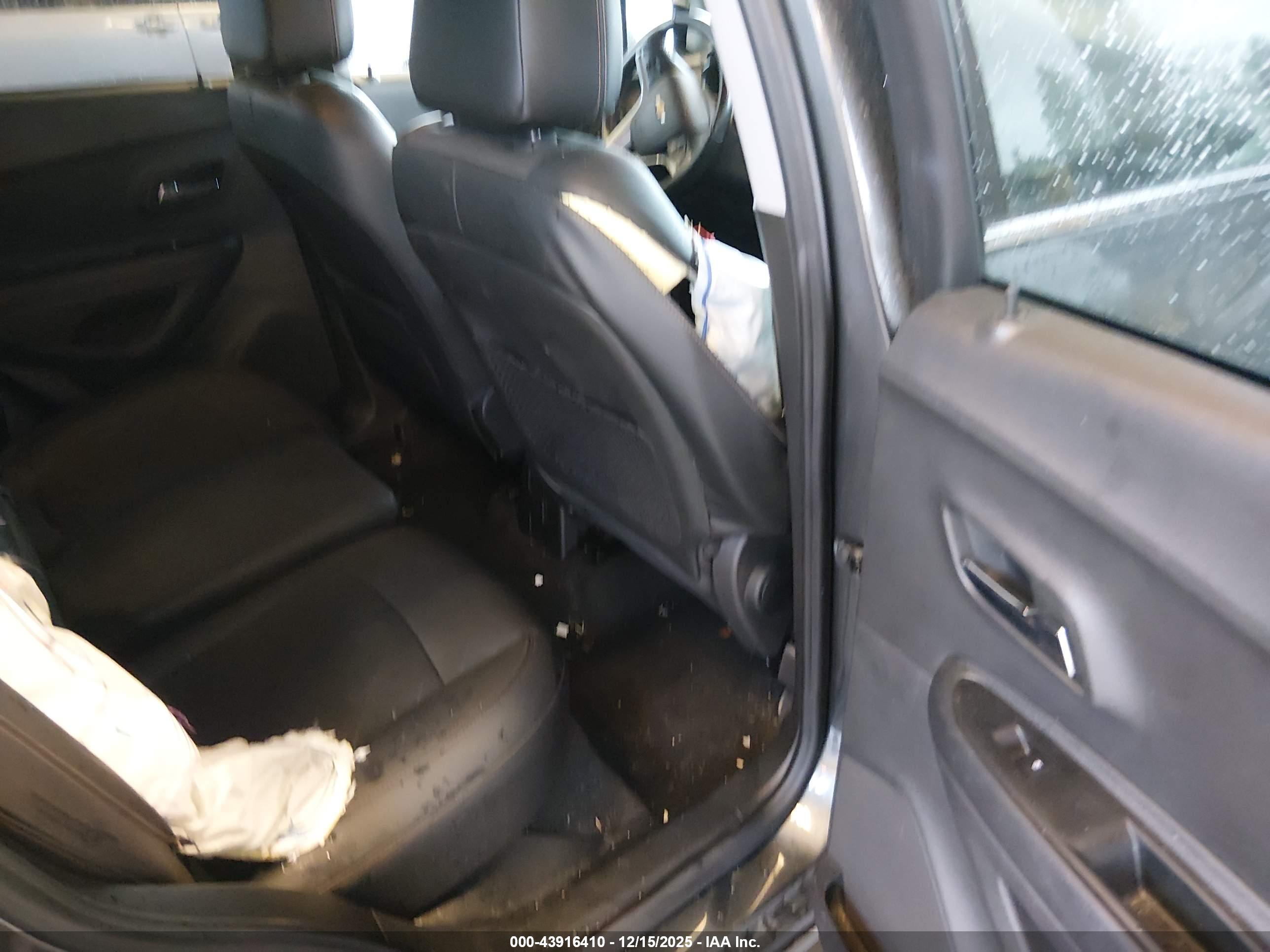 CHEVROLET TRAX image 8