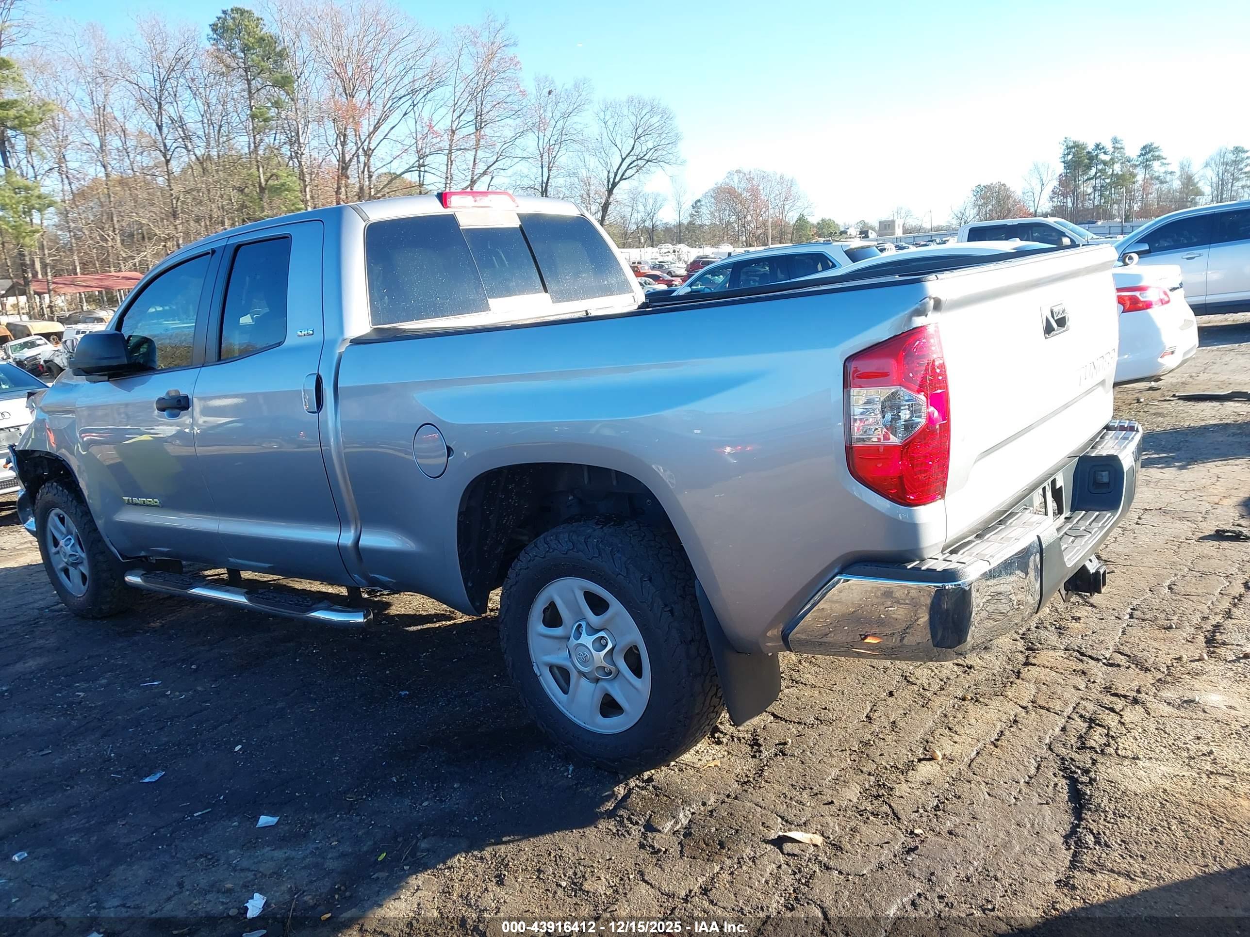 TOYOTA TUNDRA image 3