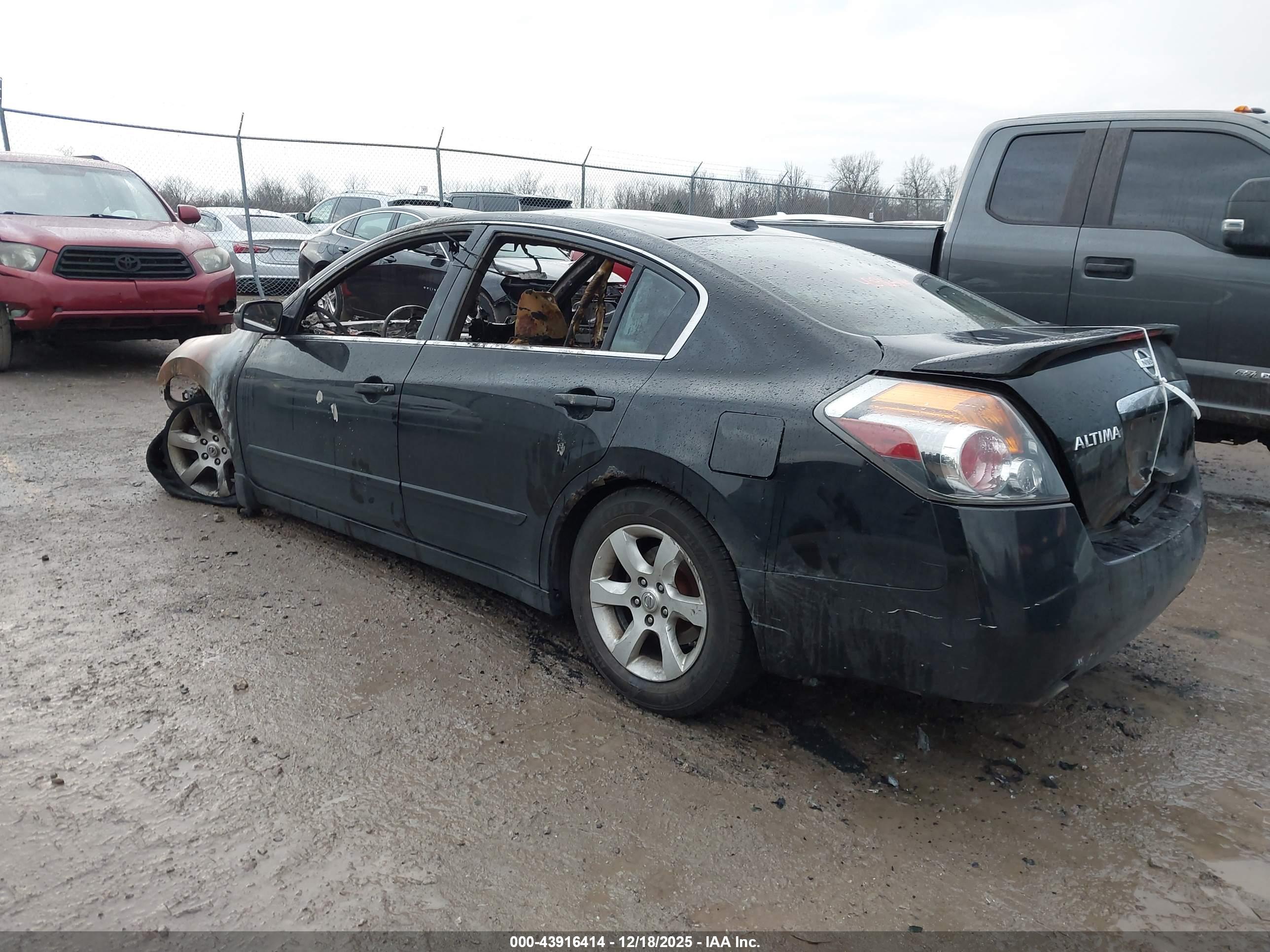 NISSAN ALTIMA image 3