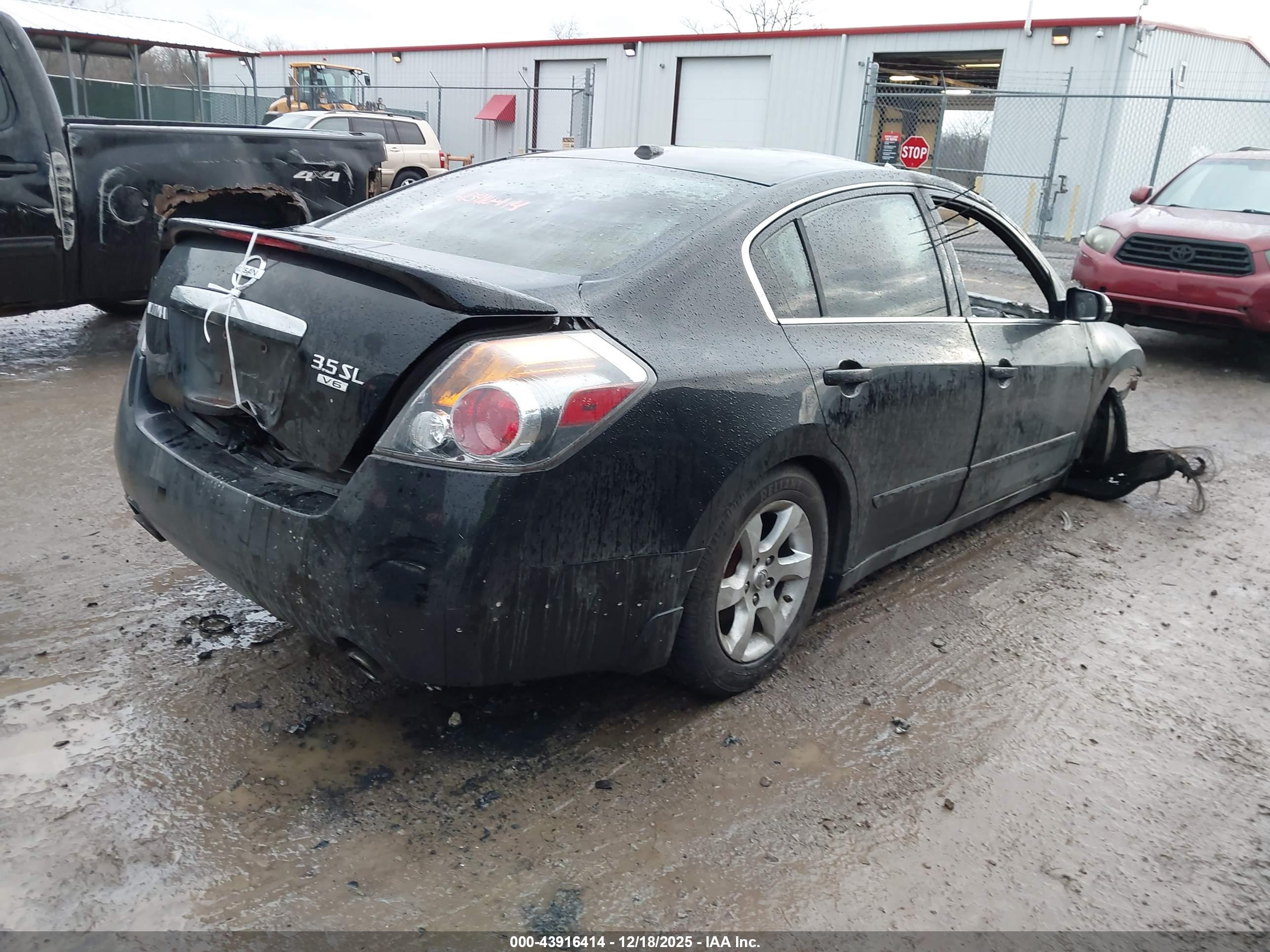 NISSAN ALTIMA image 4
