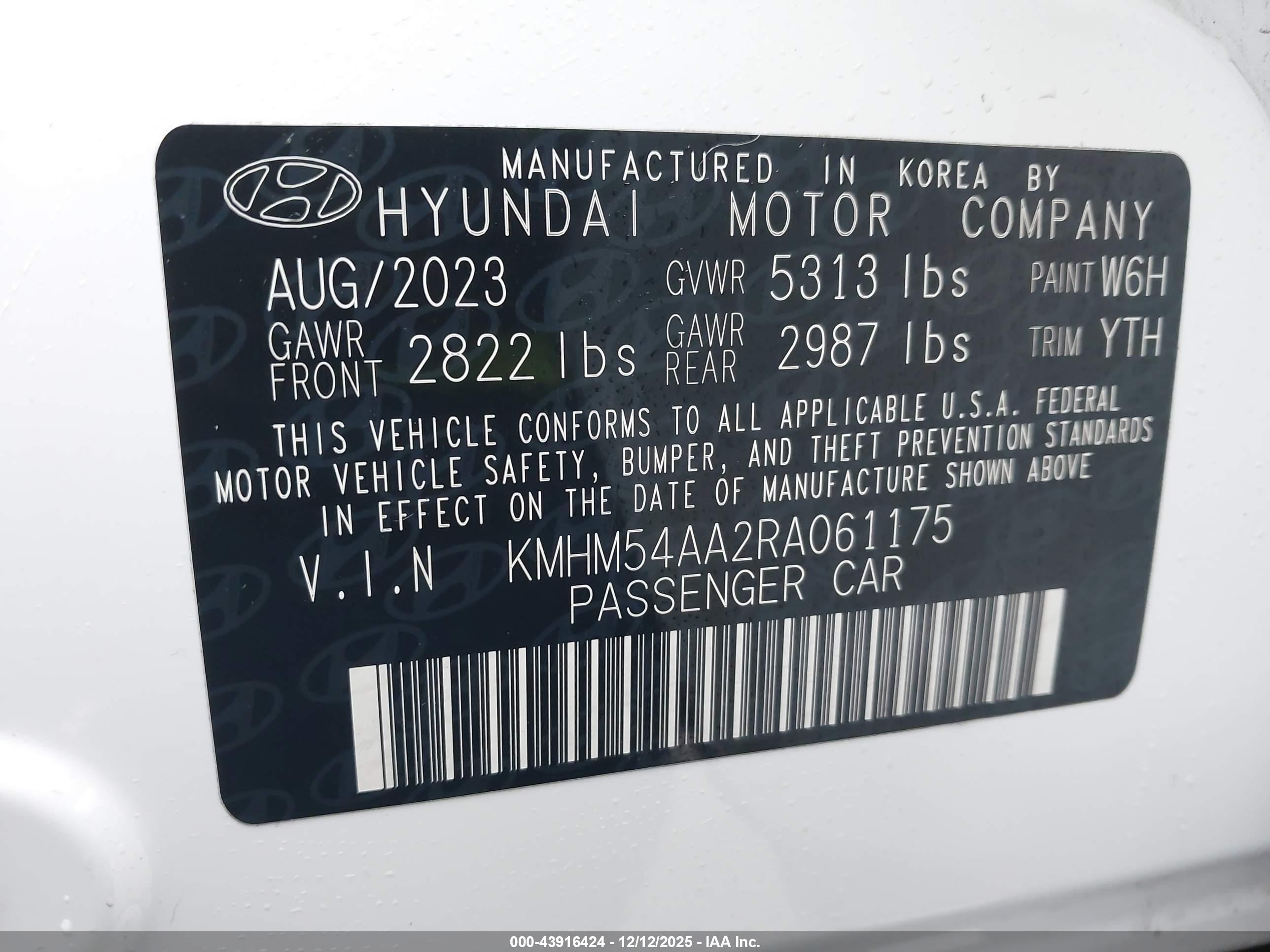 HYUNDAI IONIQ image 9