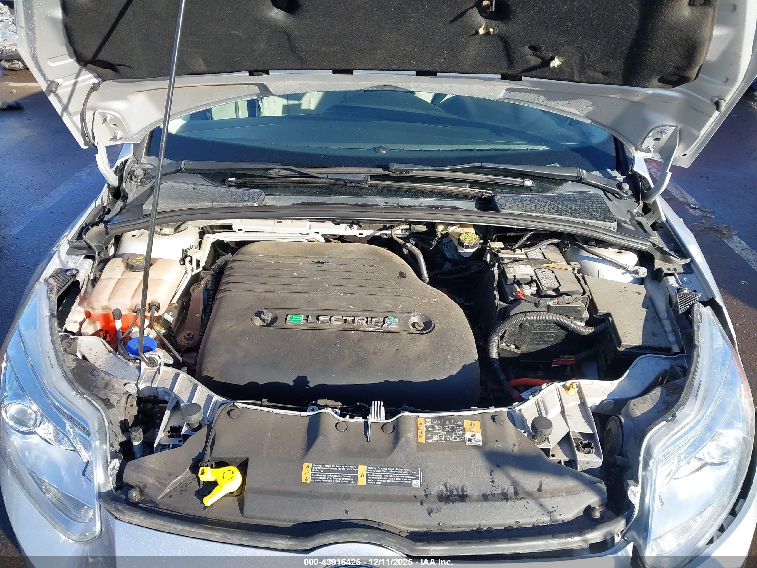 FORD FOCUS image 10