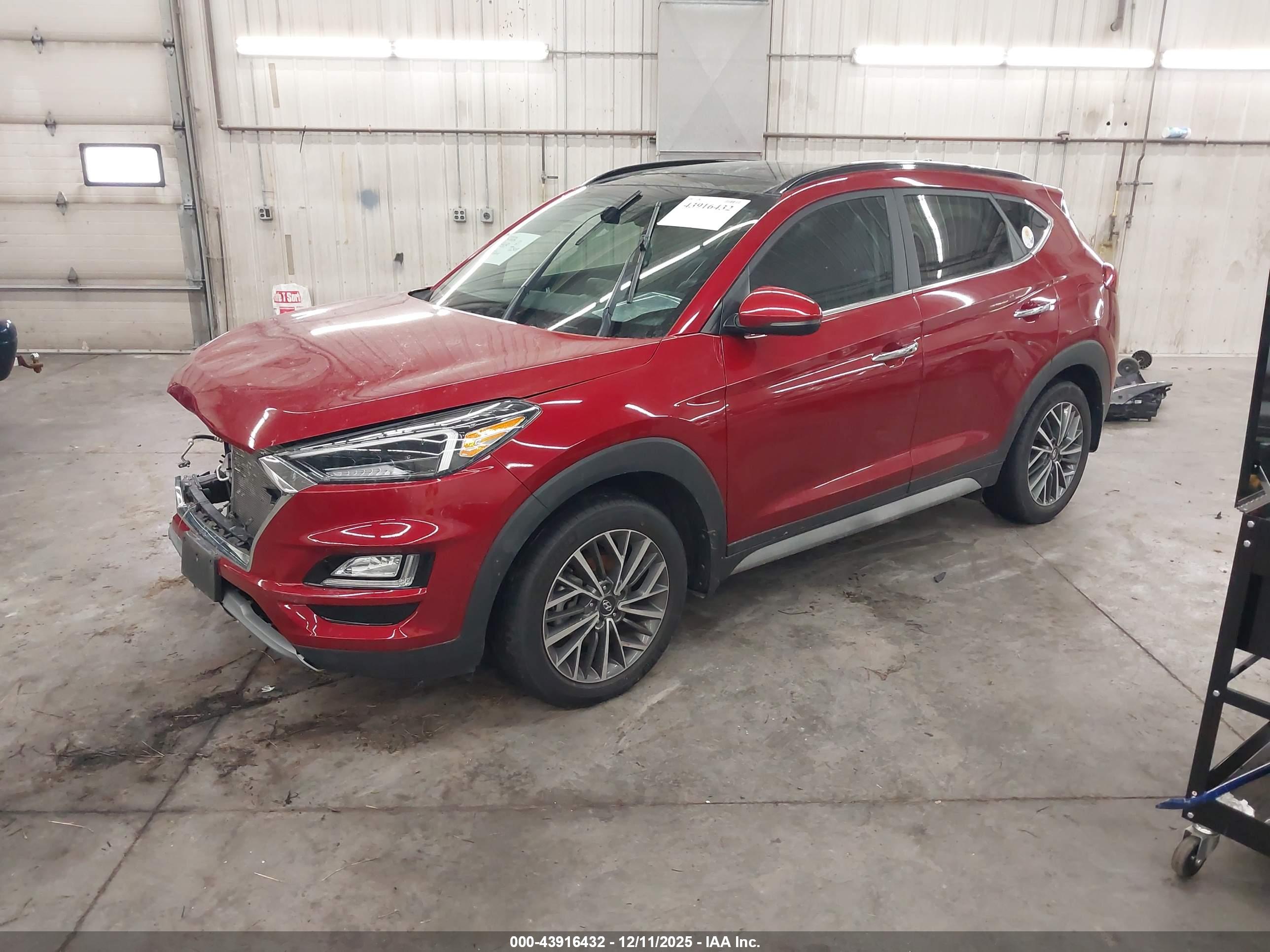 HYUNDAI TUCSON image 2