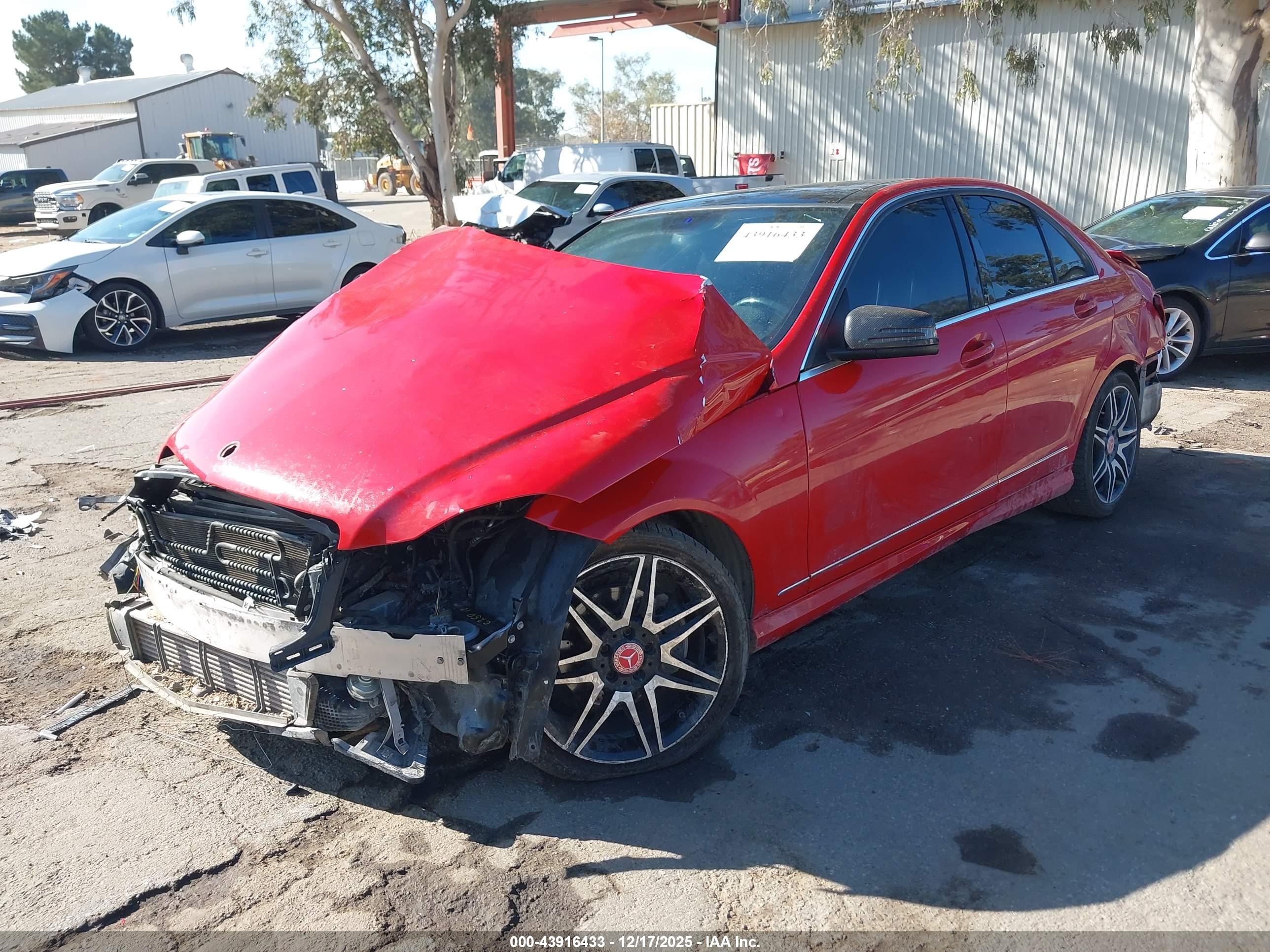 MERCEDES-BENZ C image 2