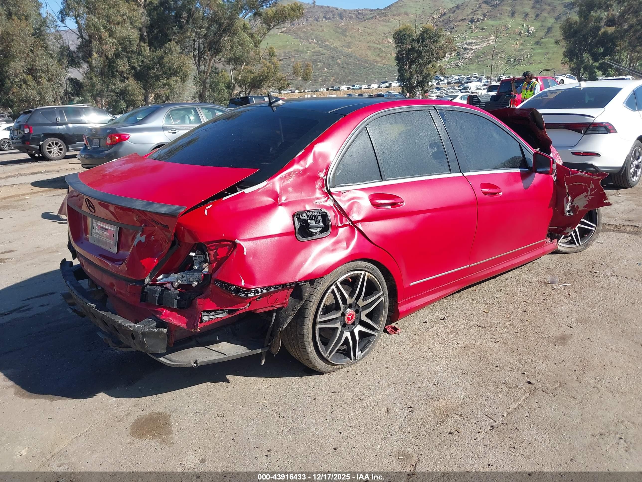 MERCEDES-BENZ C image 4