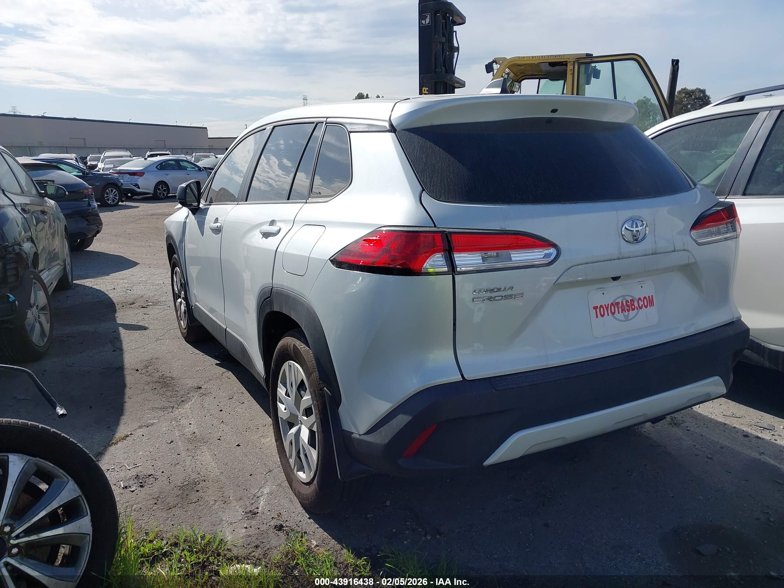 TOYOTA COROLLA image 3