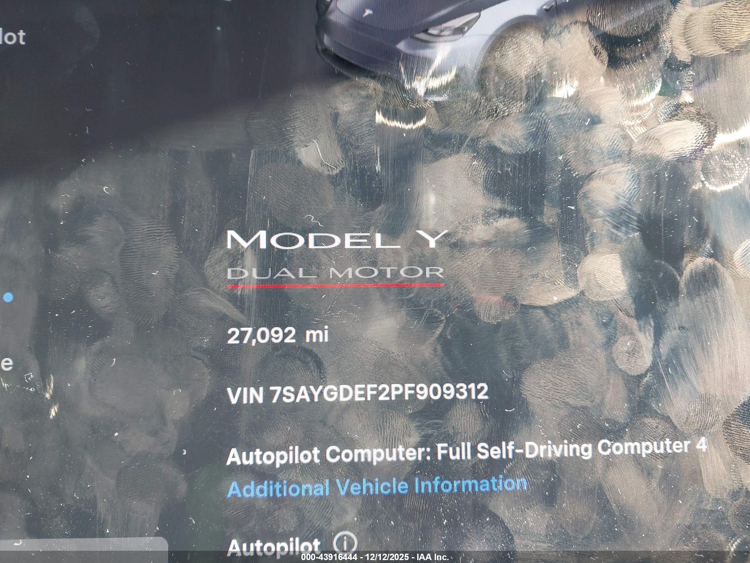 TESLA MODEL image 7
