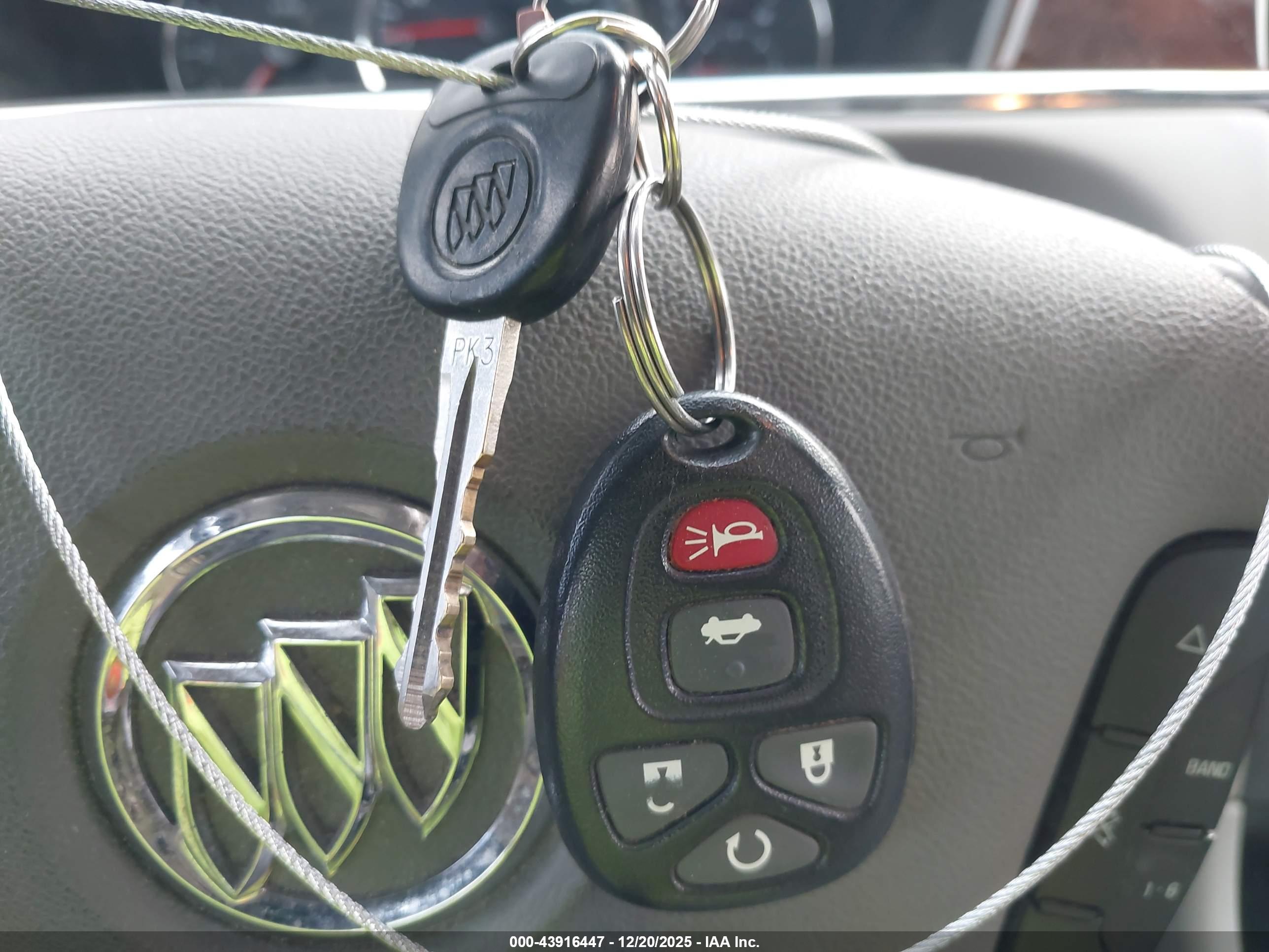 BUICK LACROSSE image 11