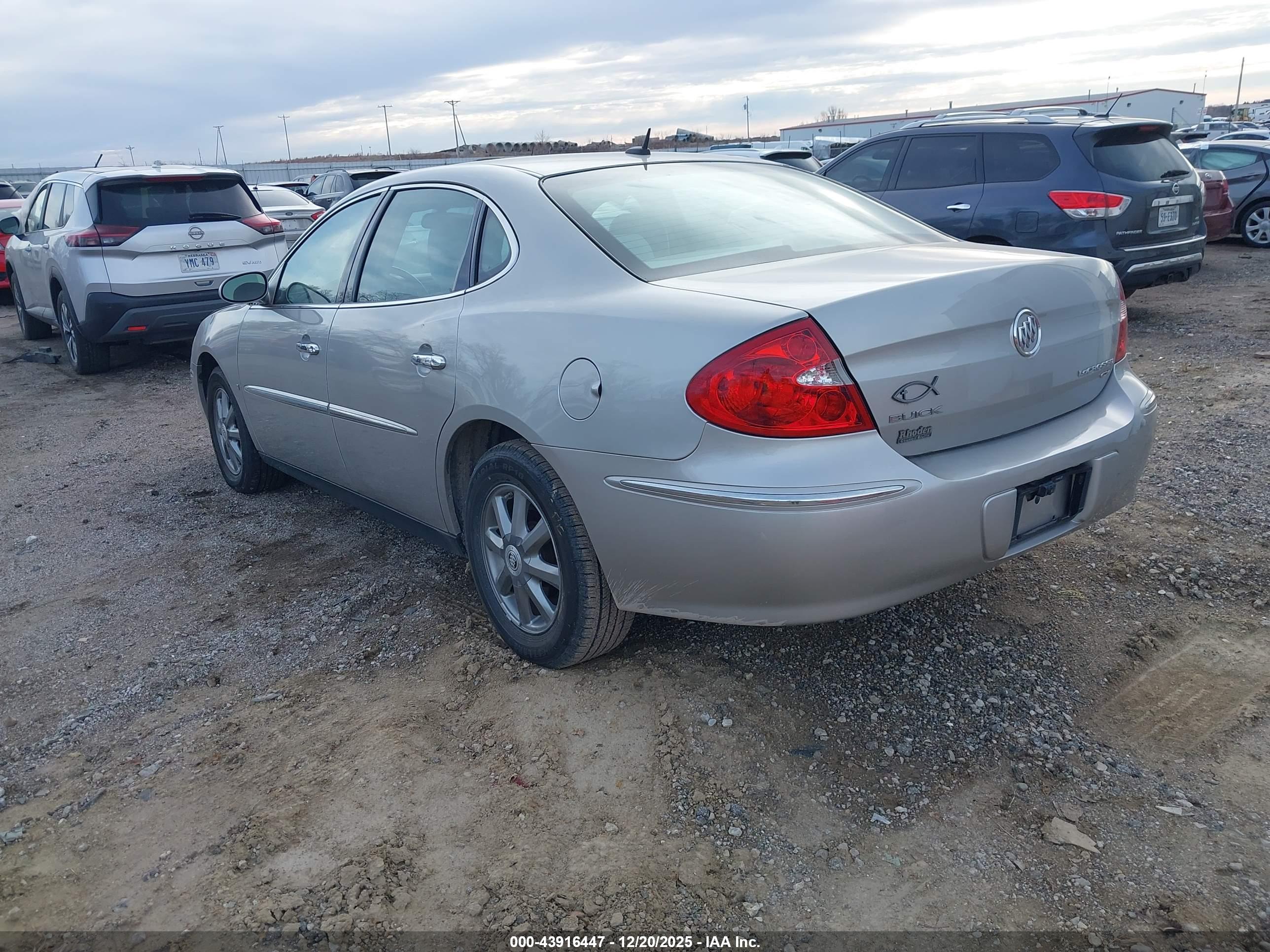BUICK LACROSSE image 3