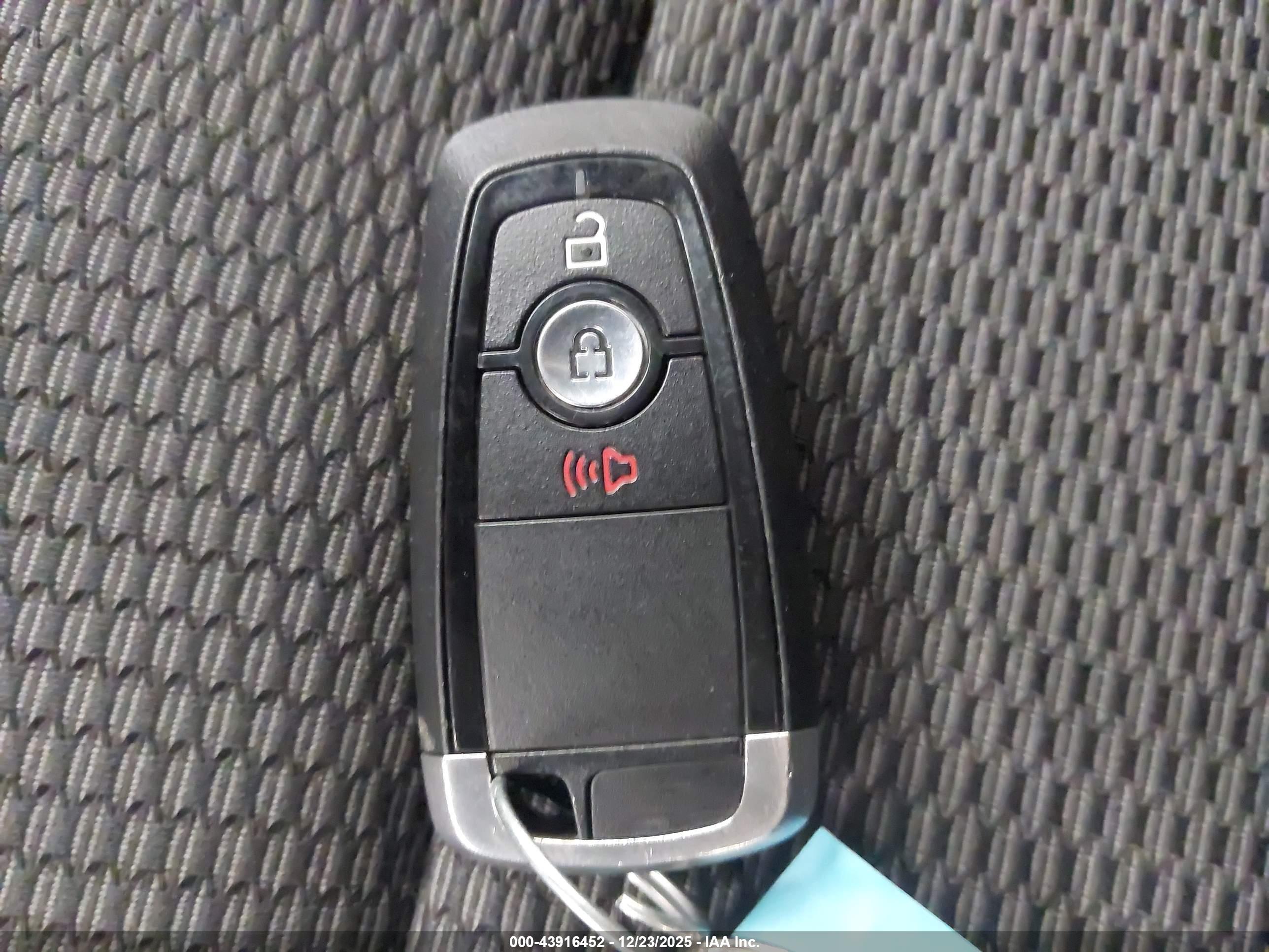 FORD EXPLORER image 11