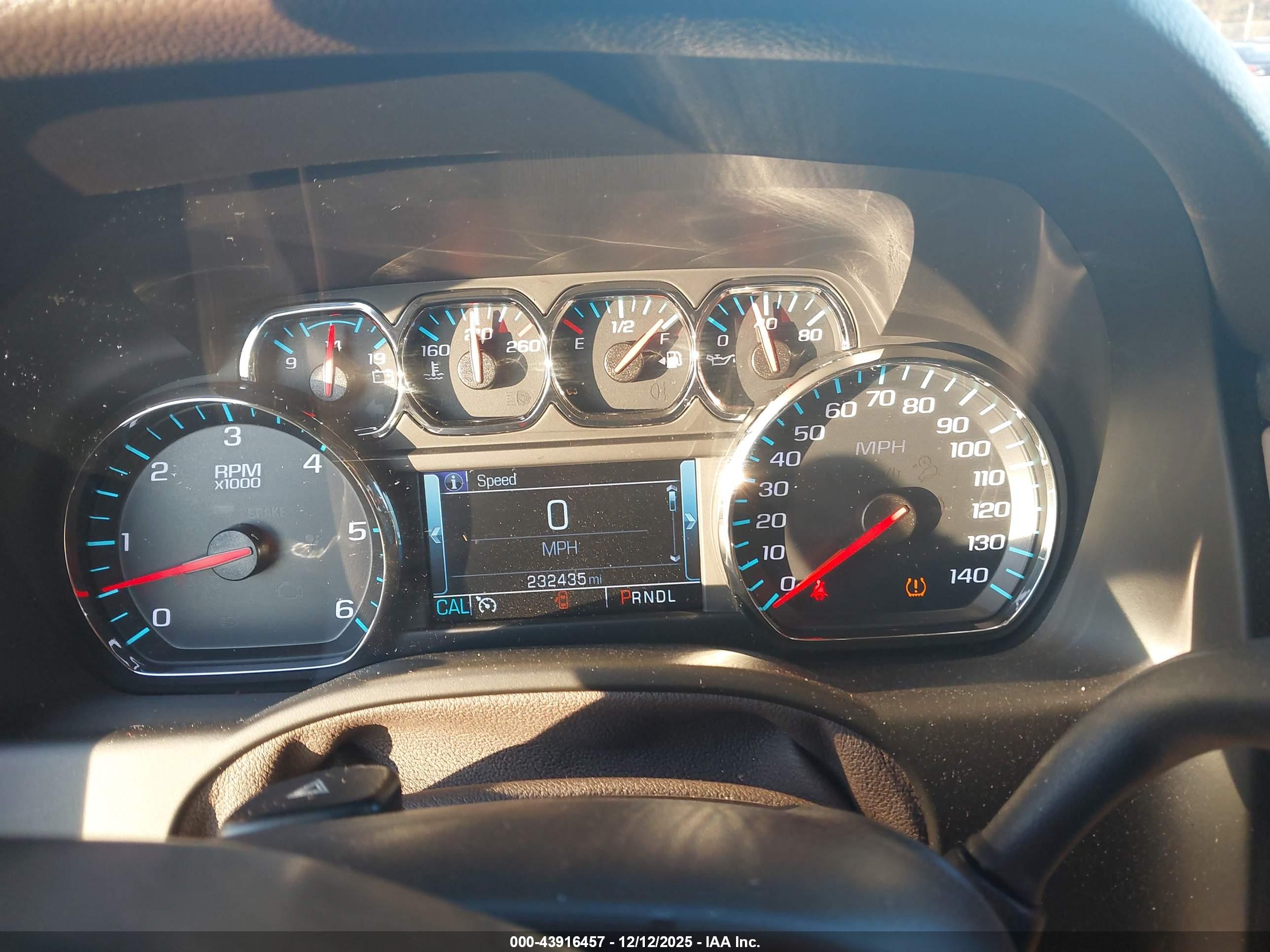 GMC YUKON image 7