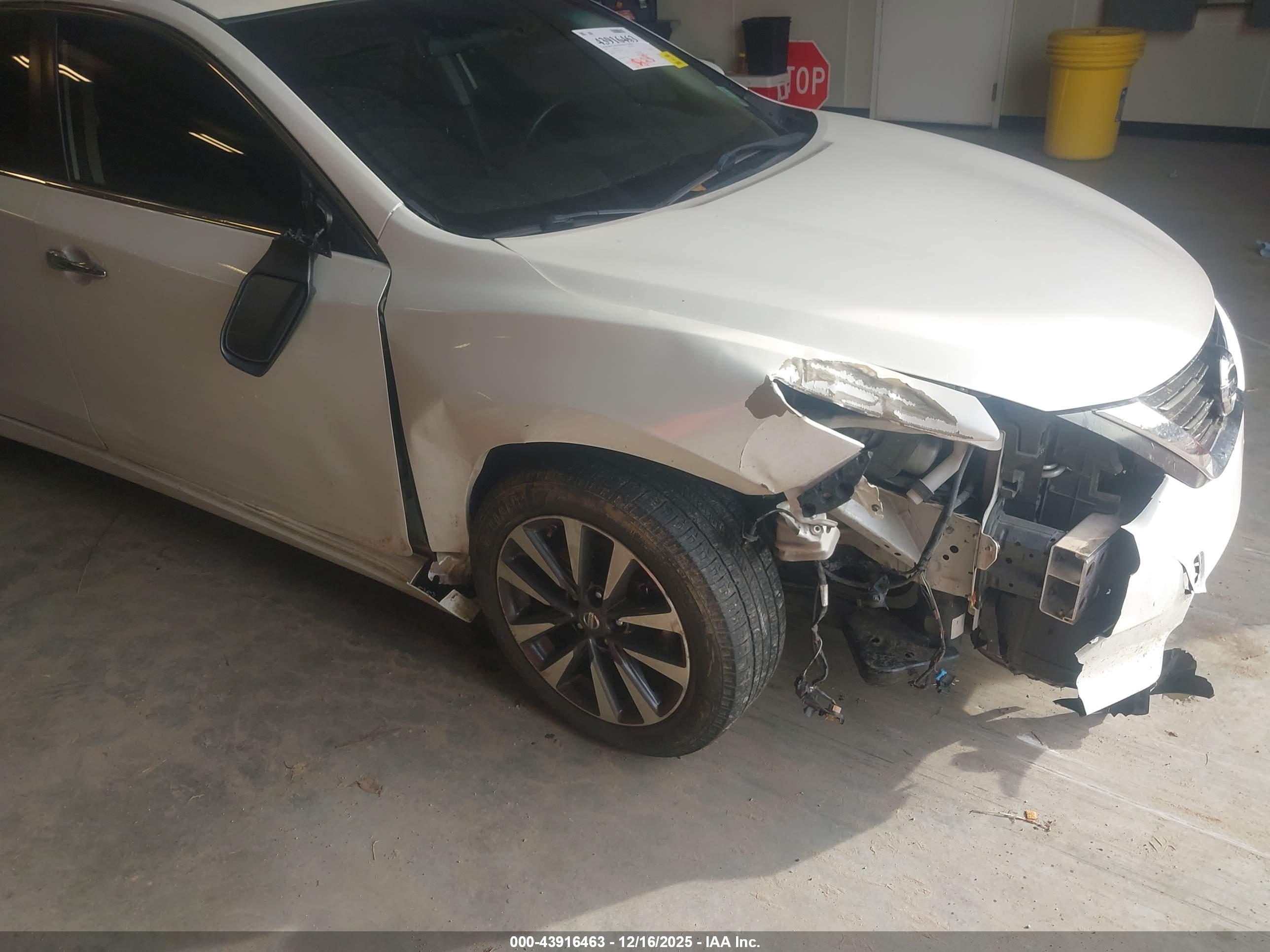 NISSAN ALTIMA image 6