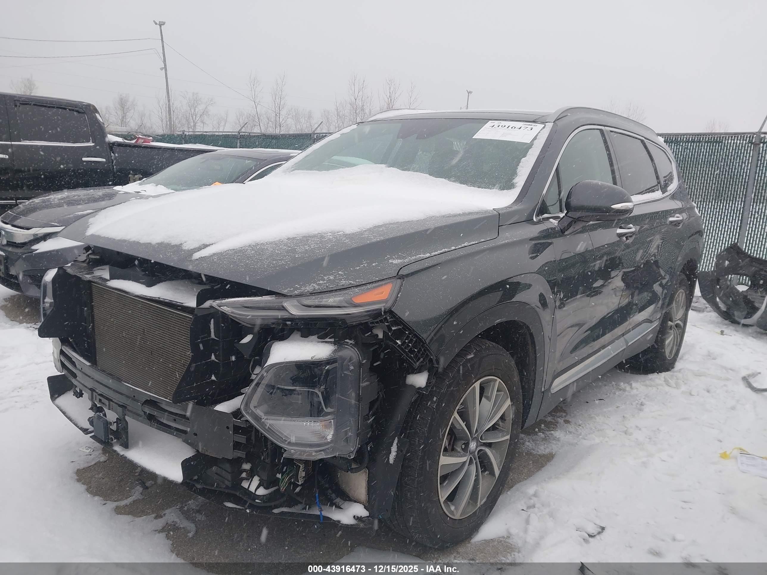 HYUNDAI SANTA image 2