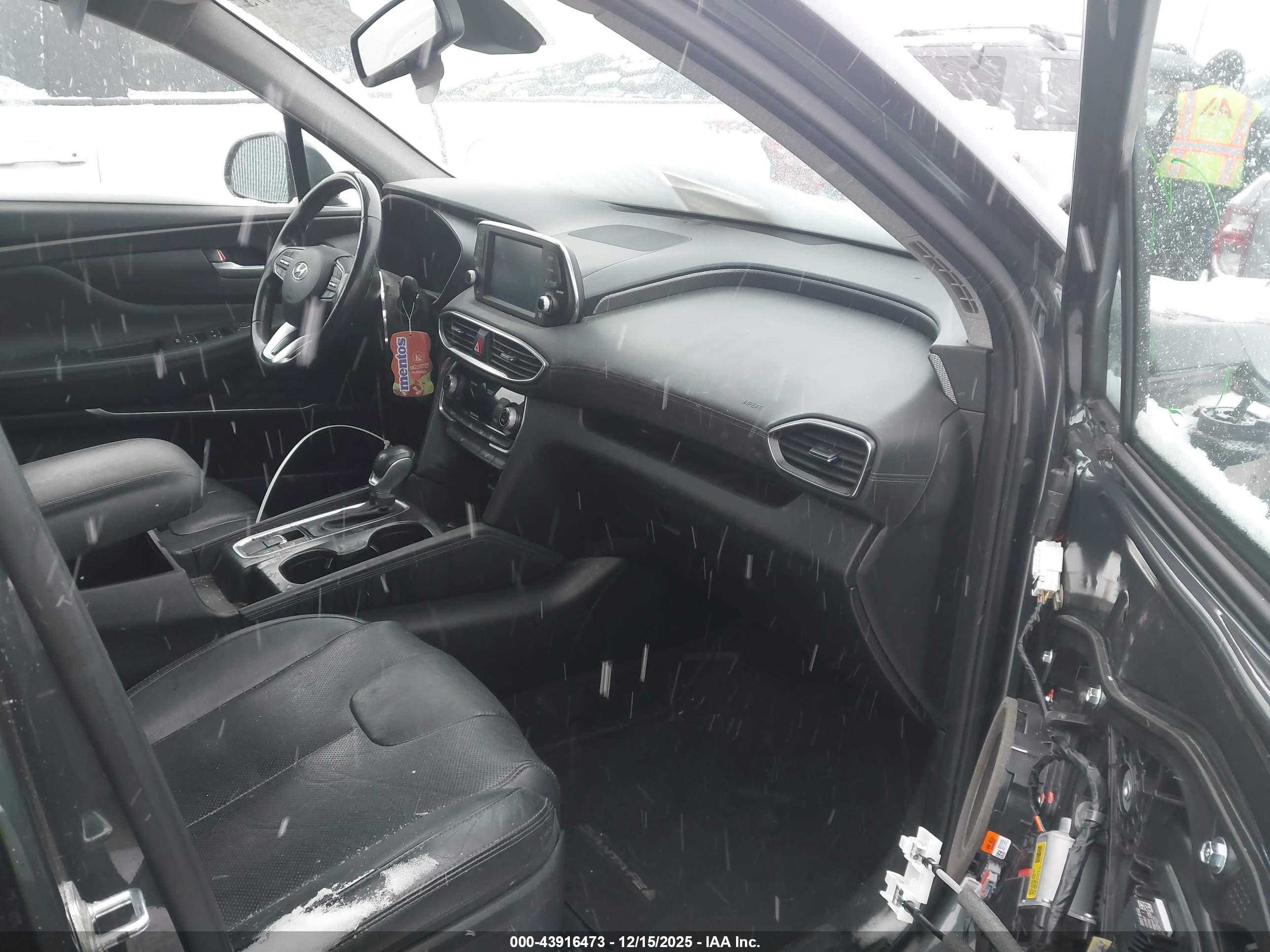 HYUNDAI SANTA image 5