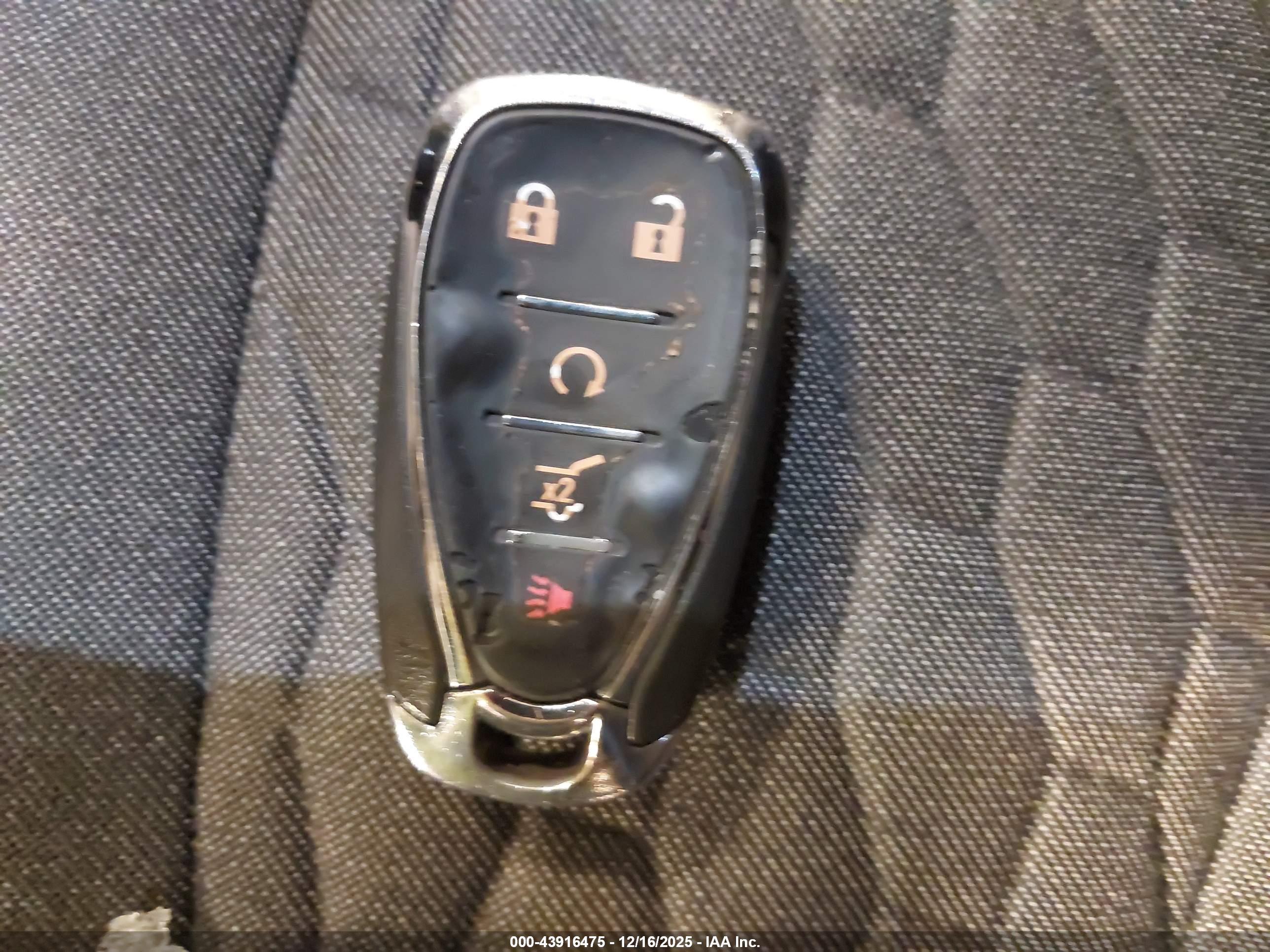 CHEVROLET EQUINOX image 11