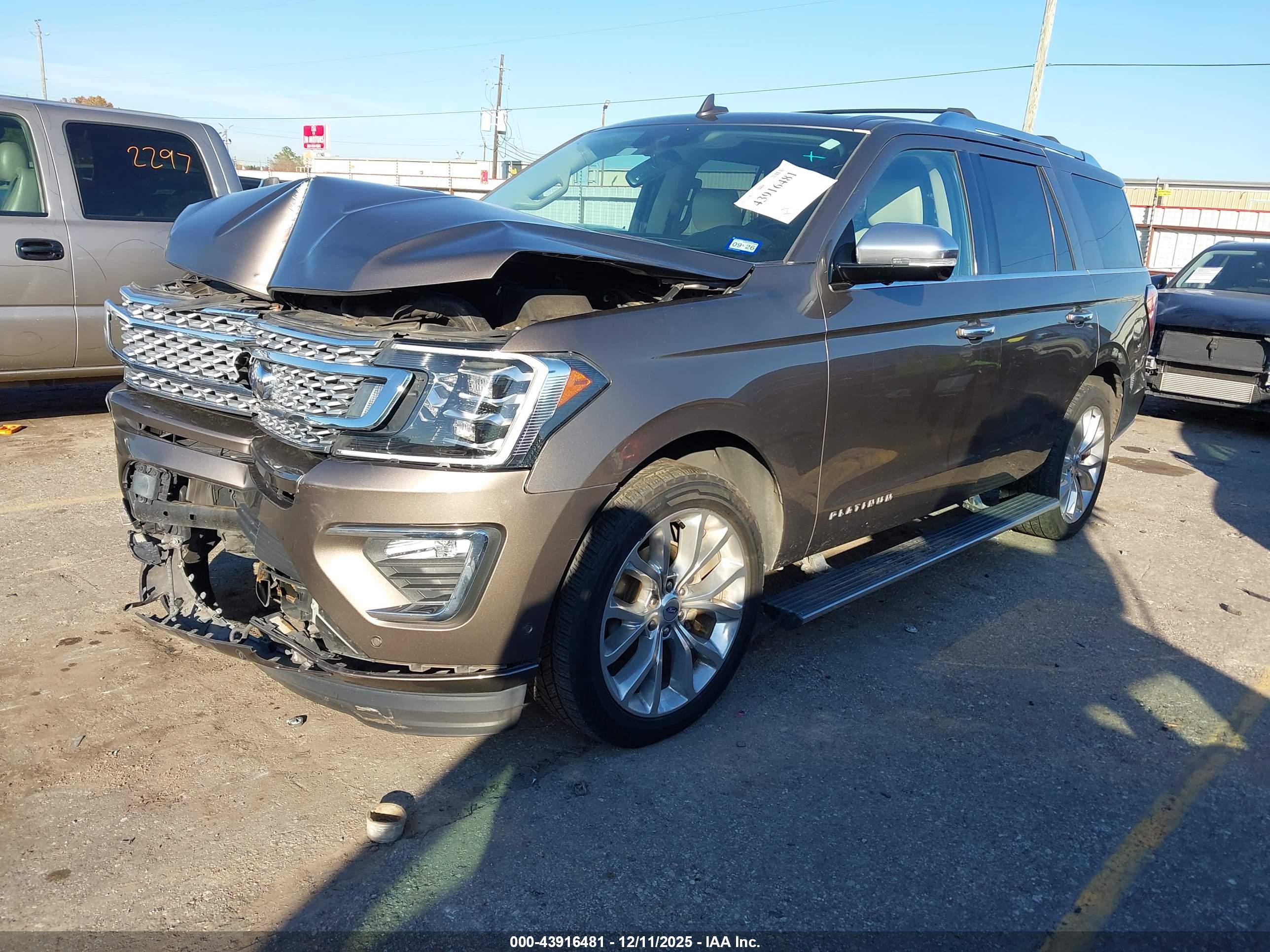 FORD EXPEDITION image 2