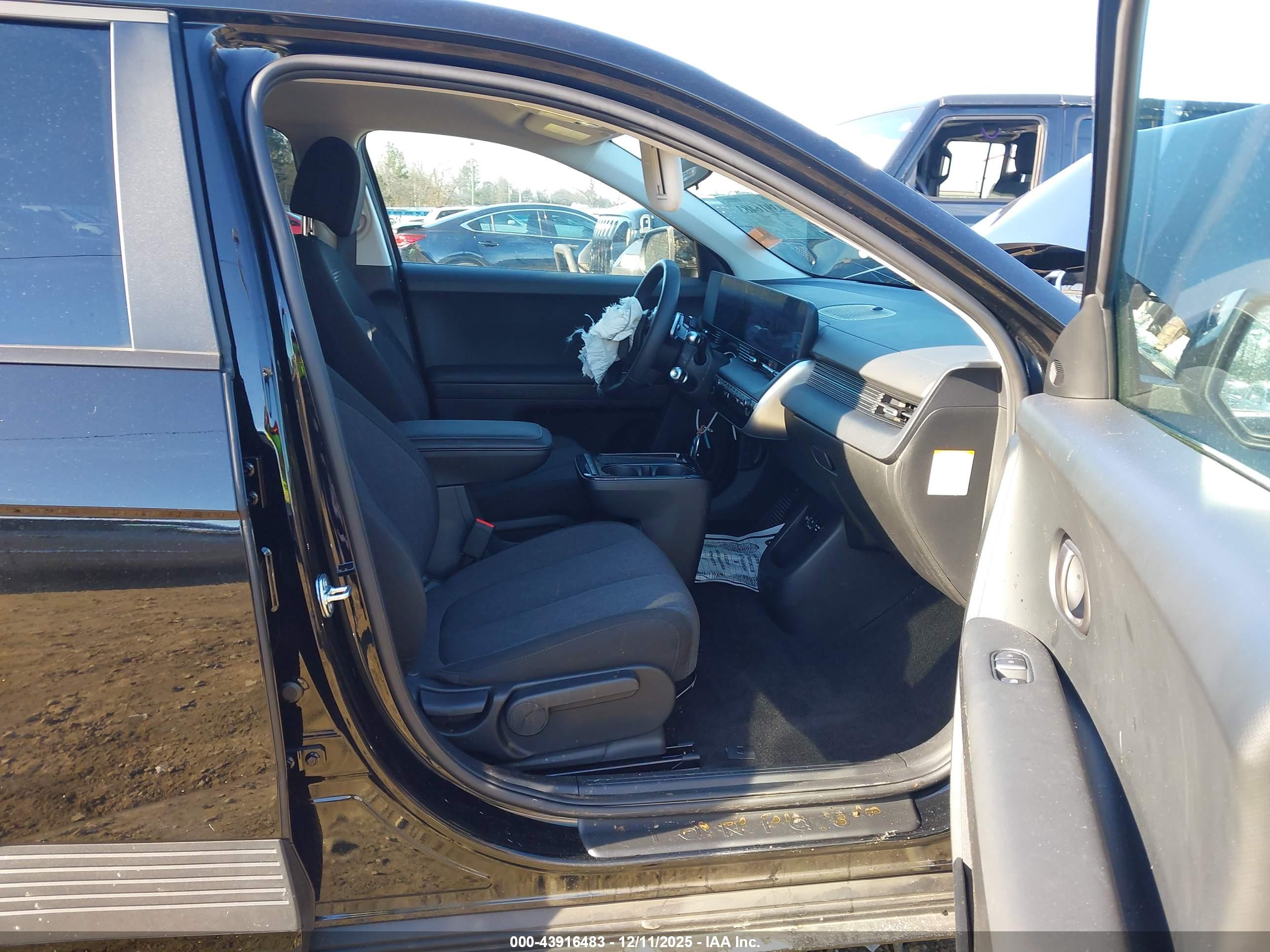 HYUNDAI IONIQ image 5