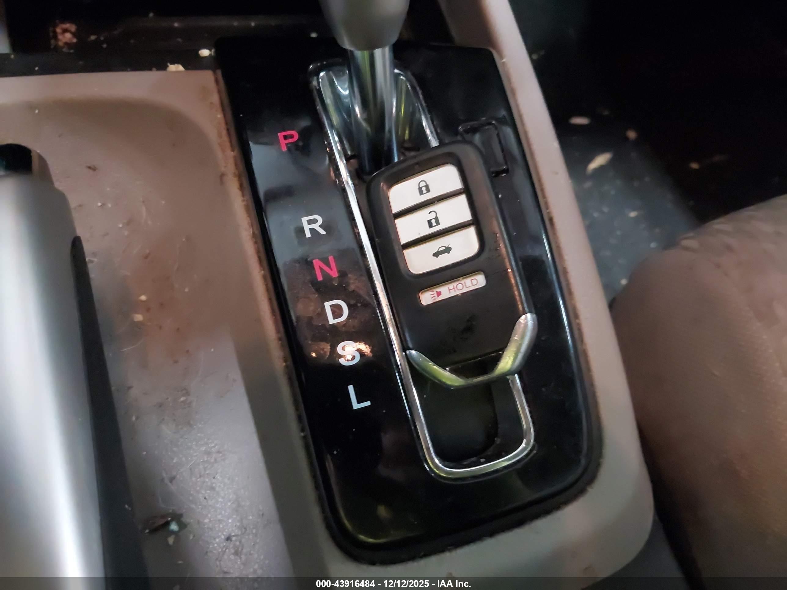 HONDA CIVIC image 11