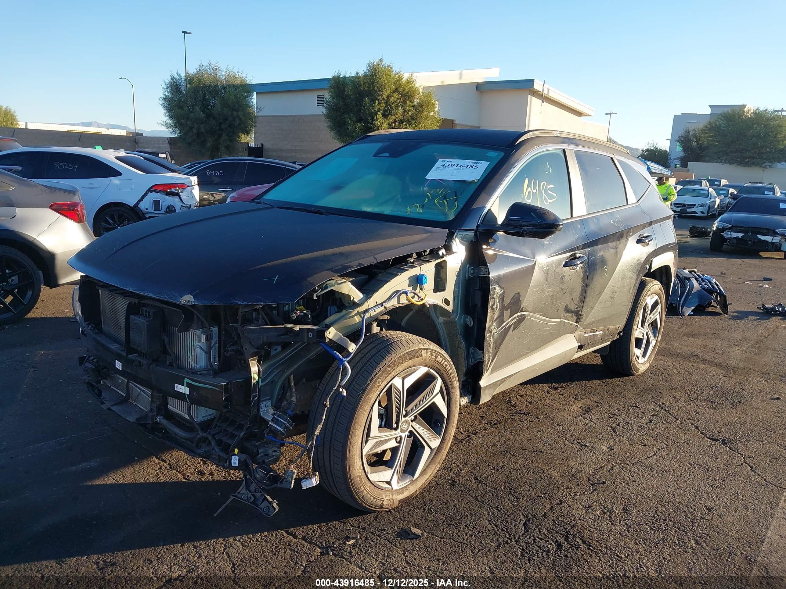 HYUNDAI TUCSON image 6