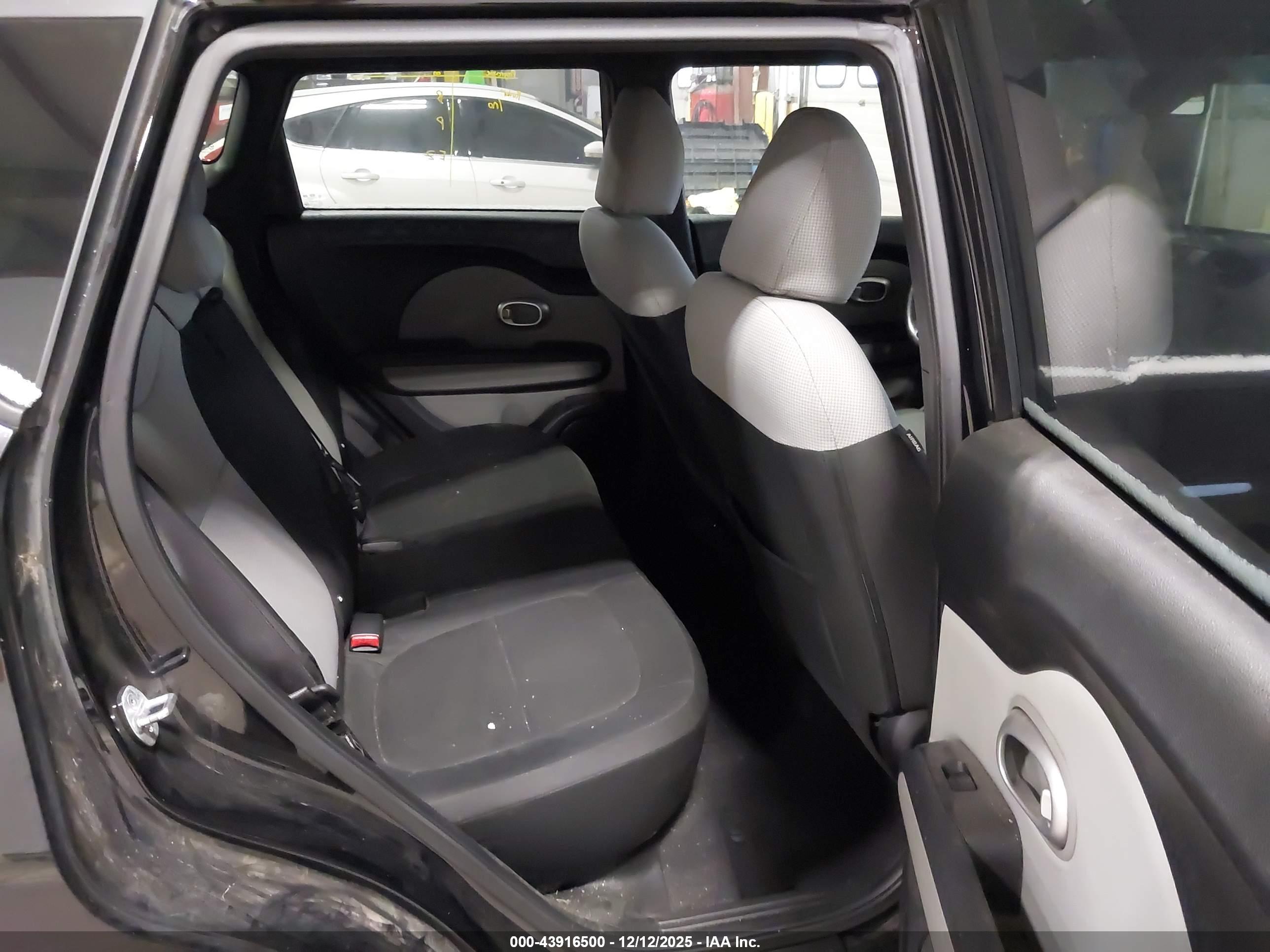 KIA SOUL image 8