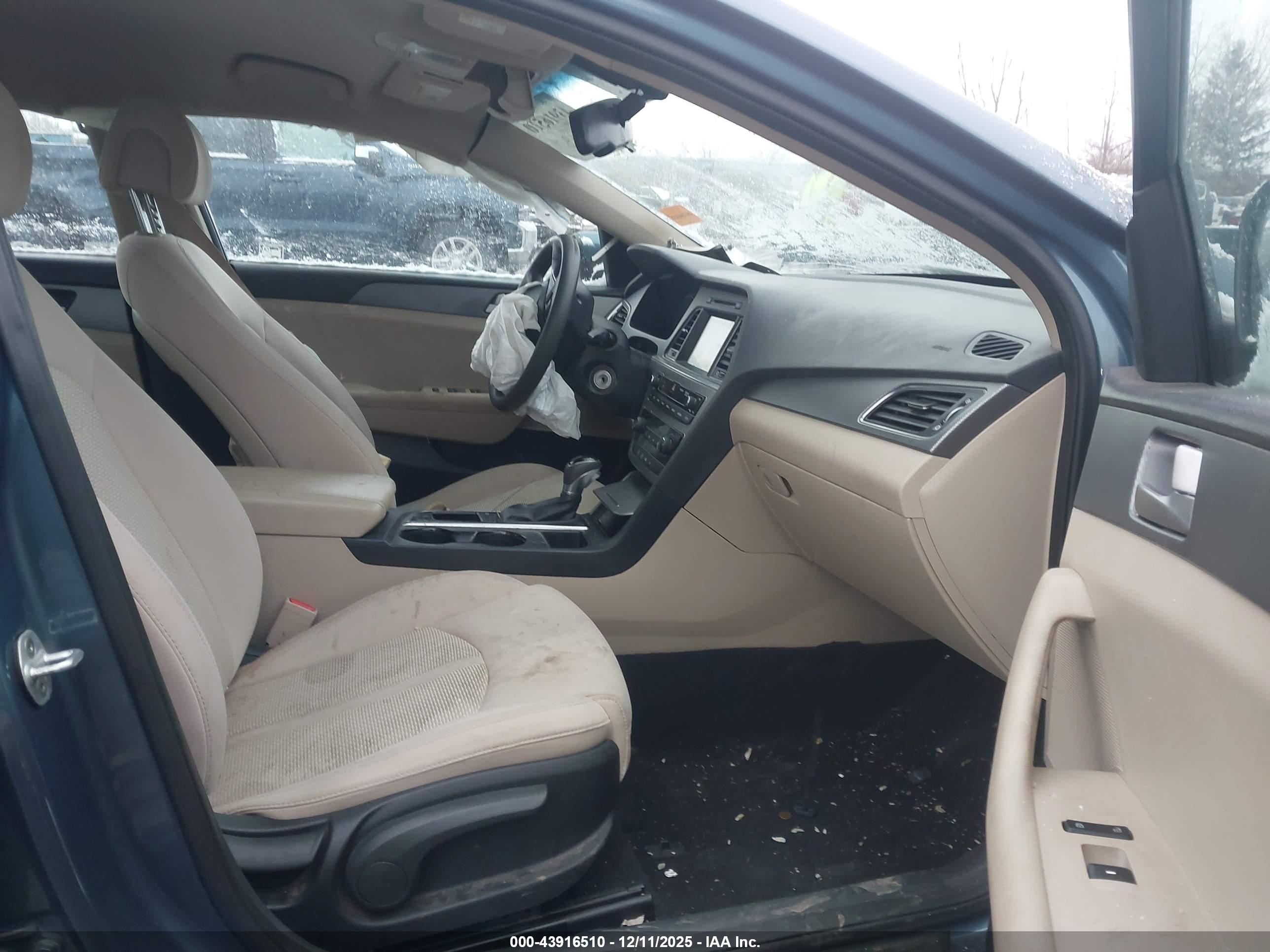 HYUNDAI SONATA image 5