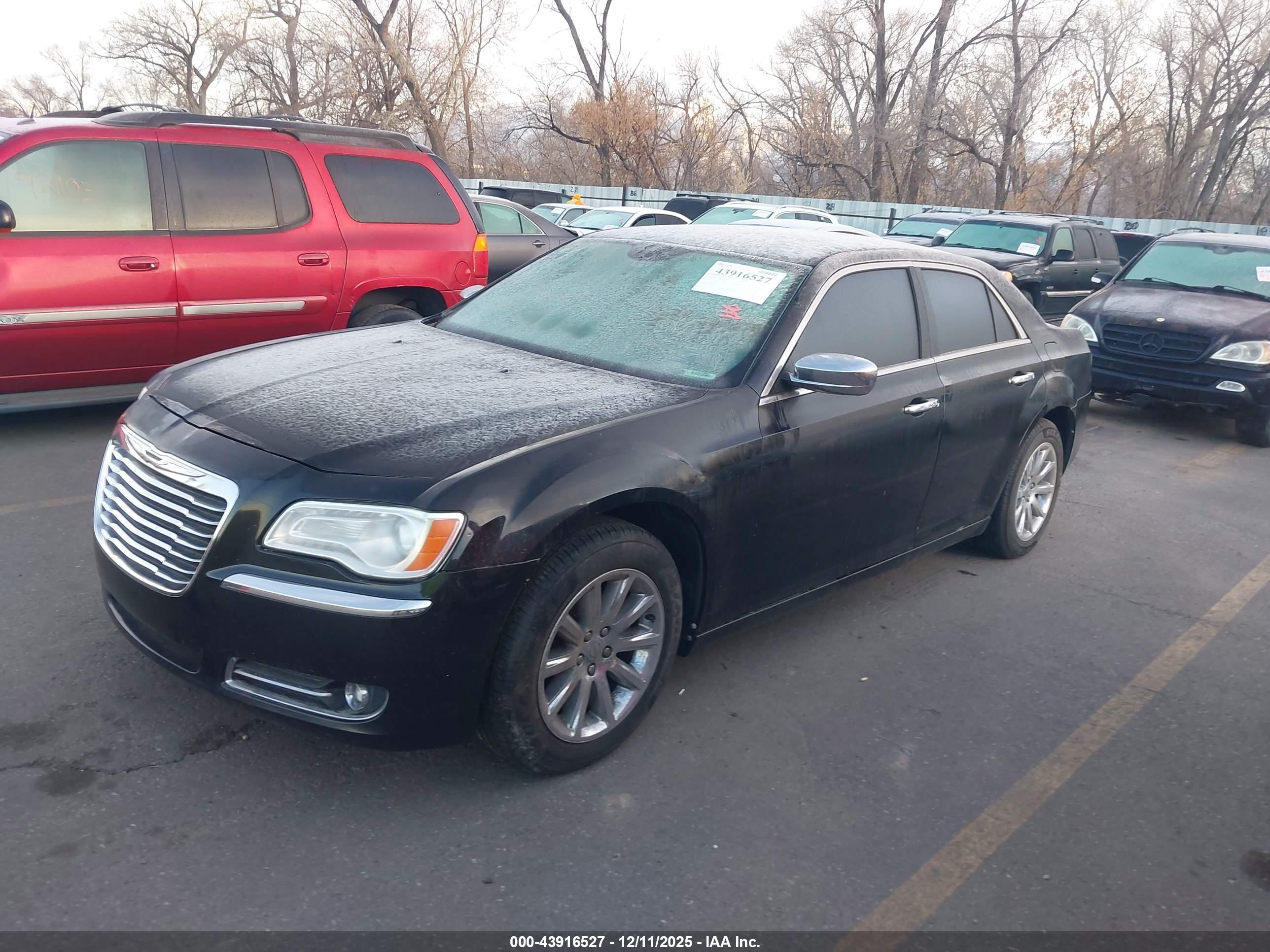 CHRYSLER 300 image 2