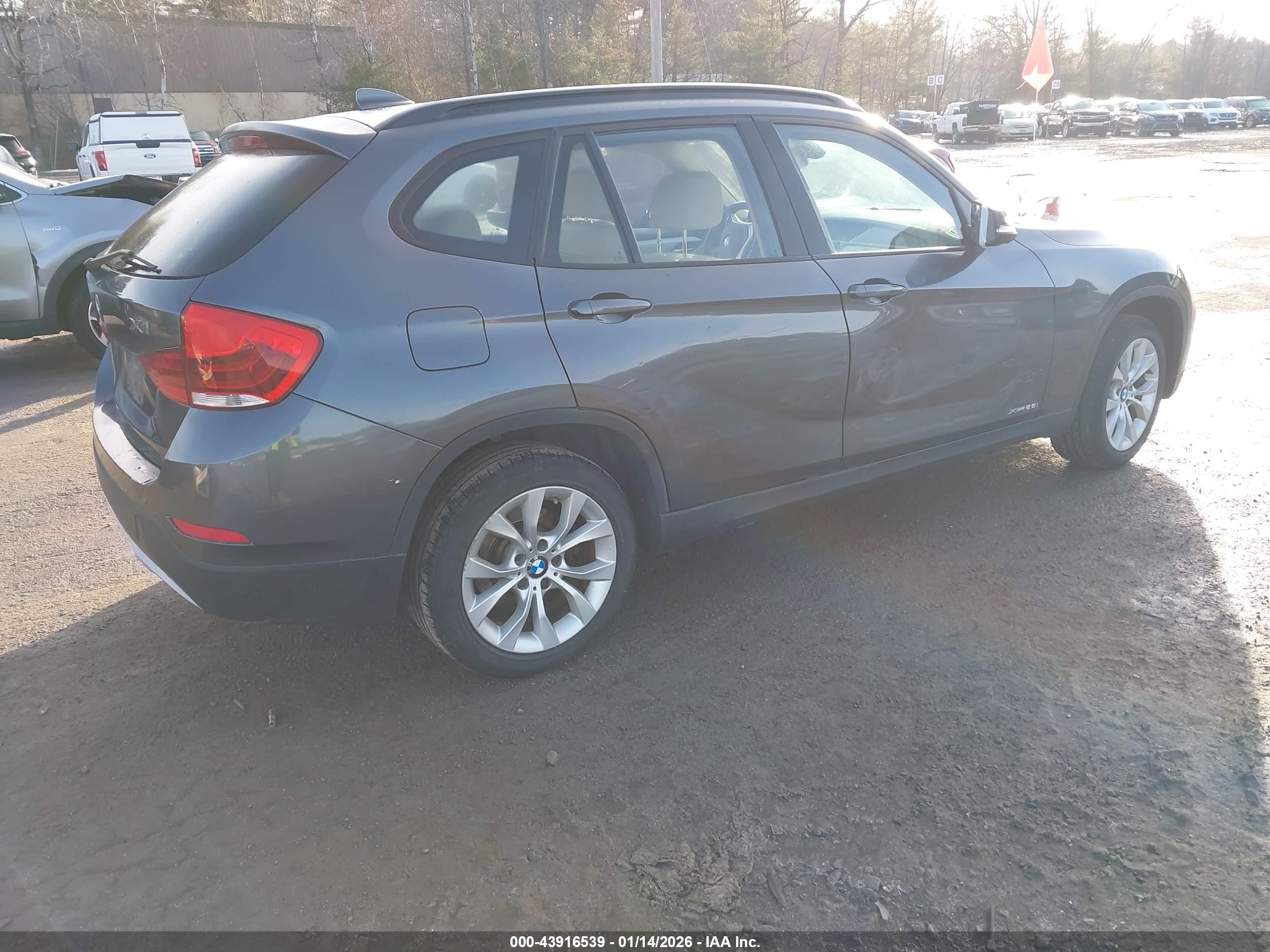 BMW X1 image 4