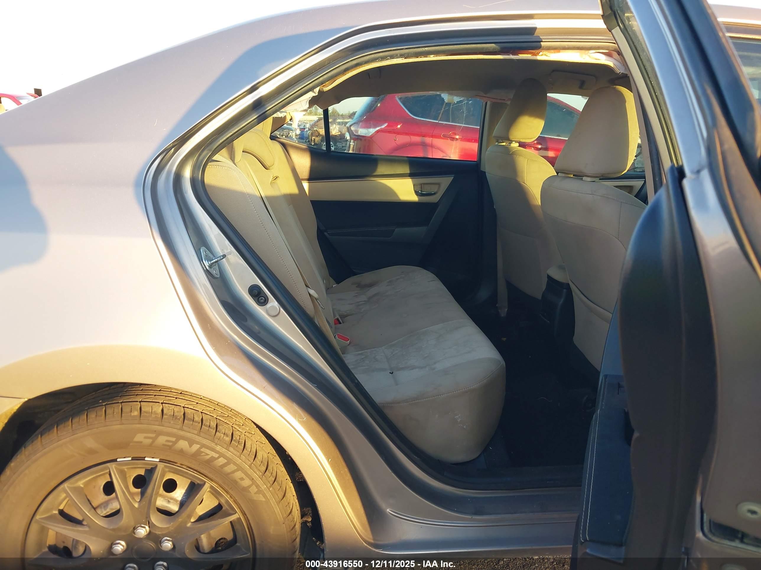 TOYOTA COROLLA image 8