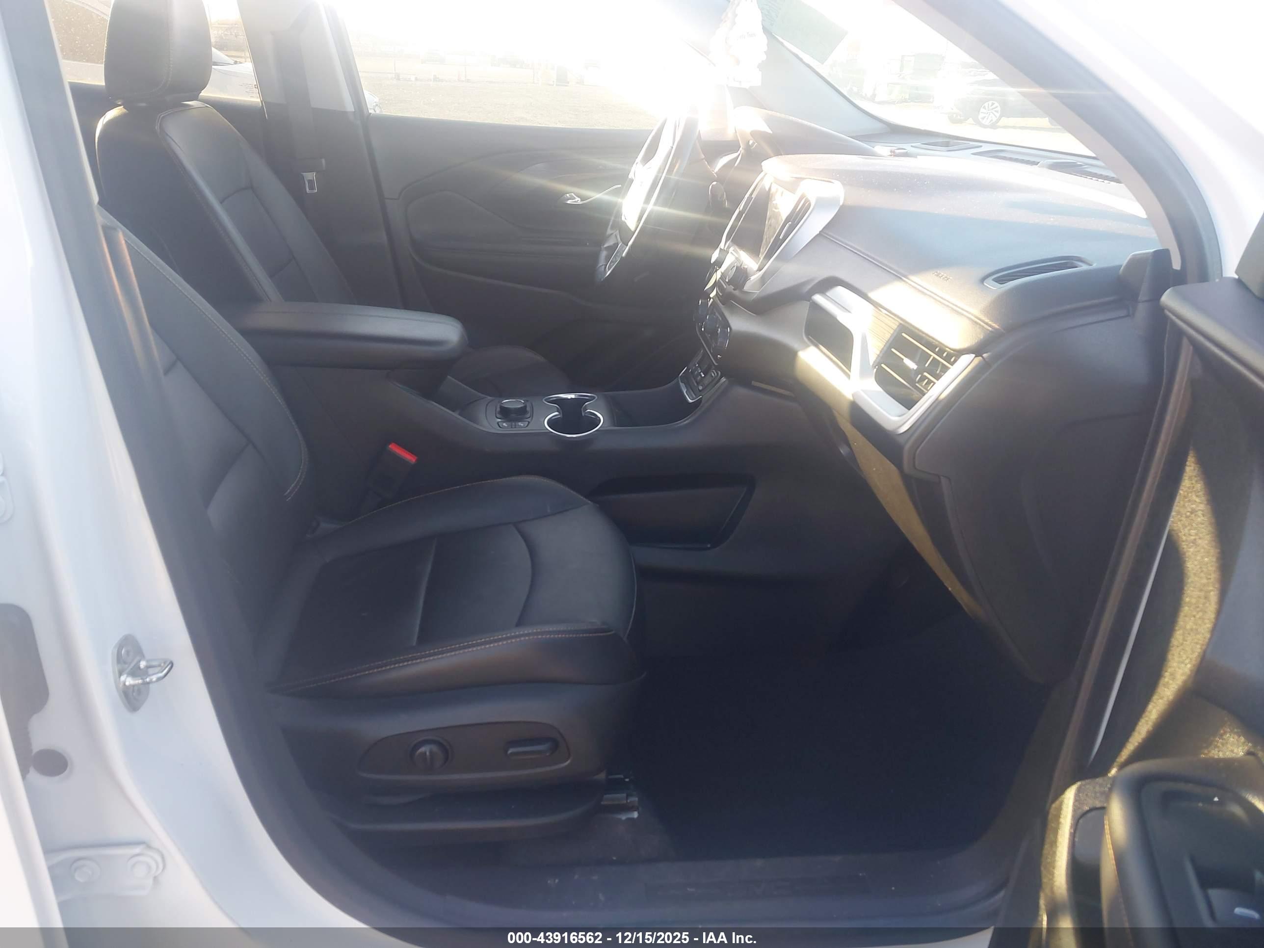 GMC TERRAIN image 5