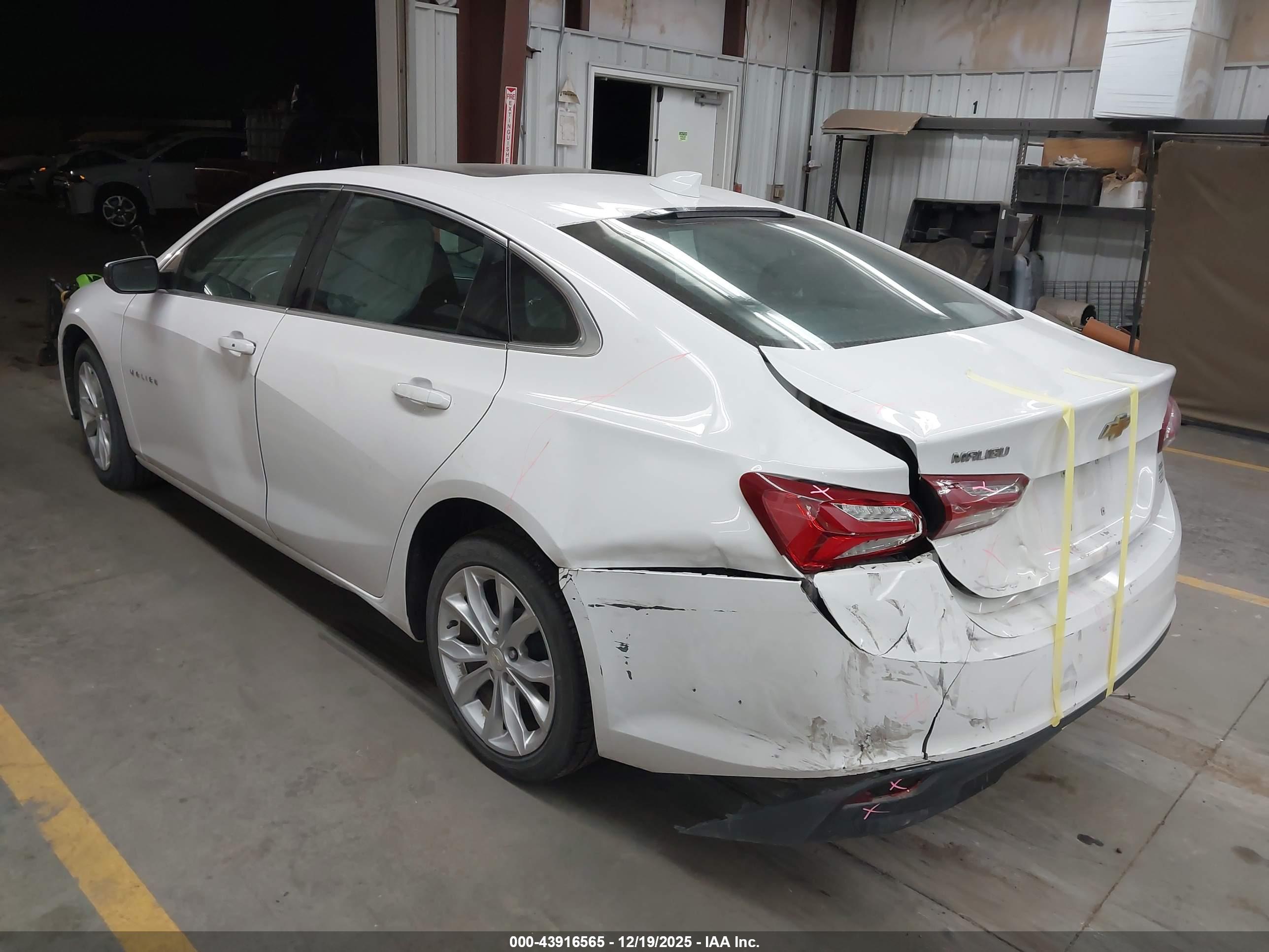 CHEVROLET MALIBU image 3