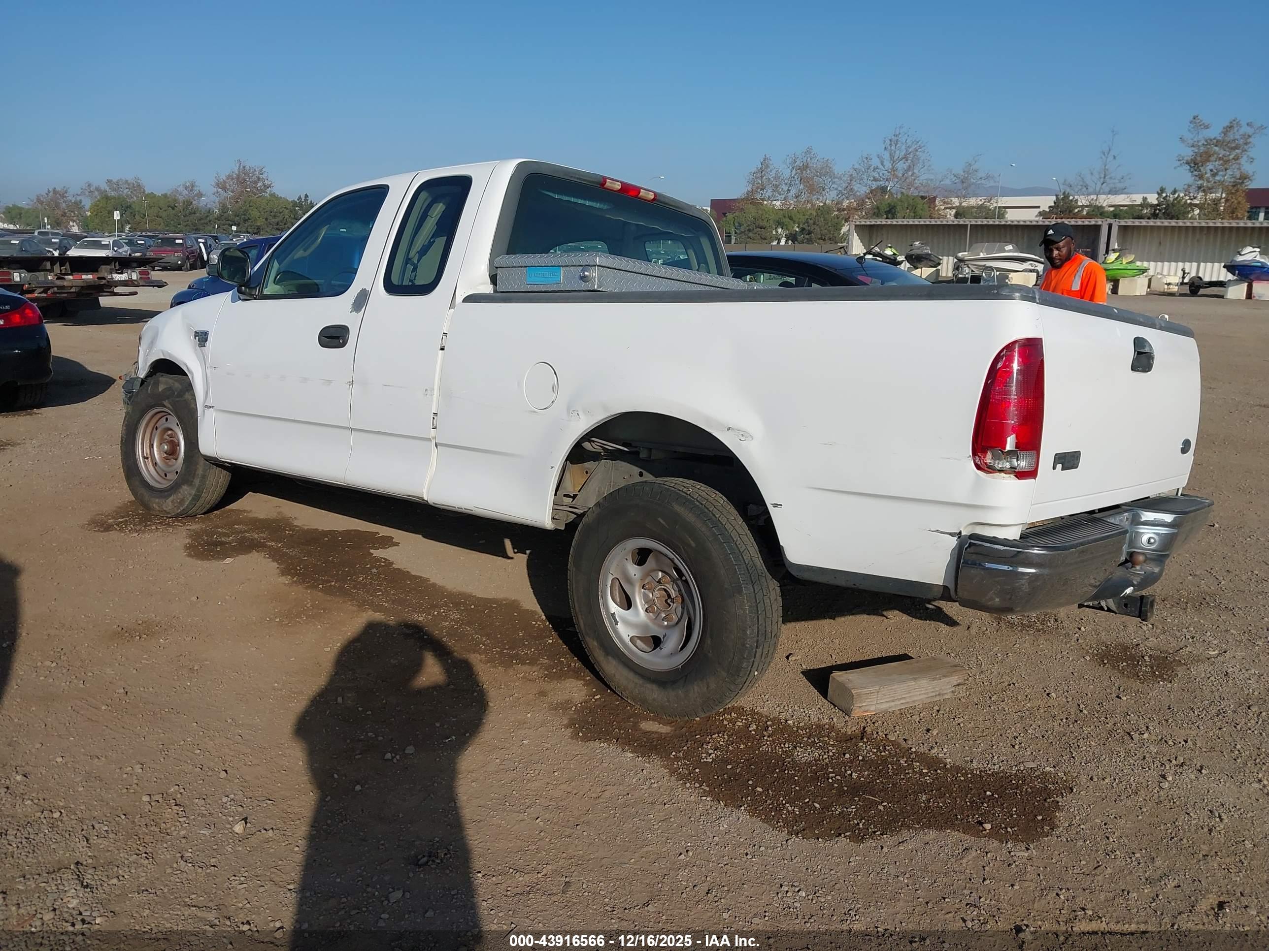 FORD F-150 image 3