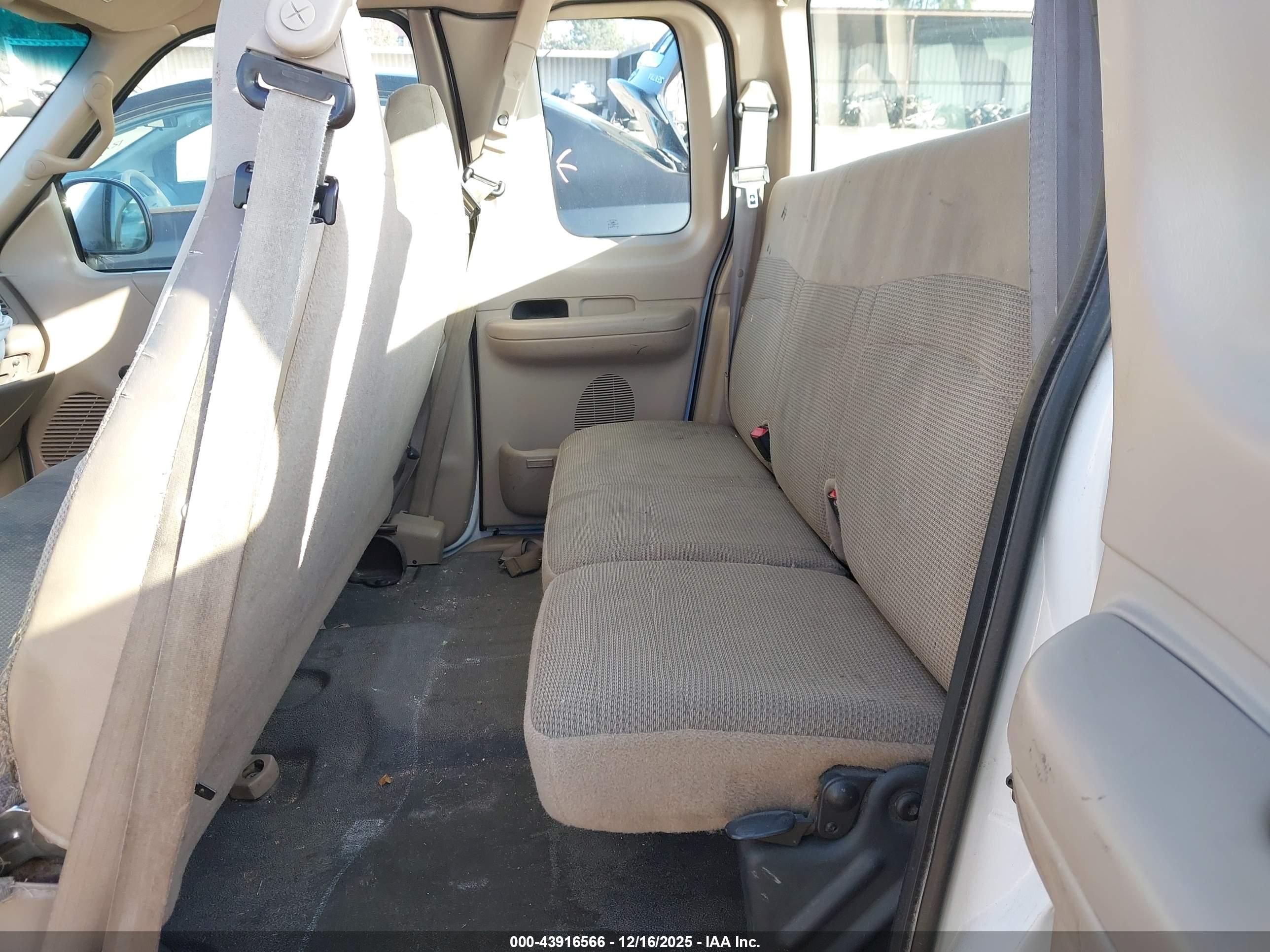FORD F-150 image 8